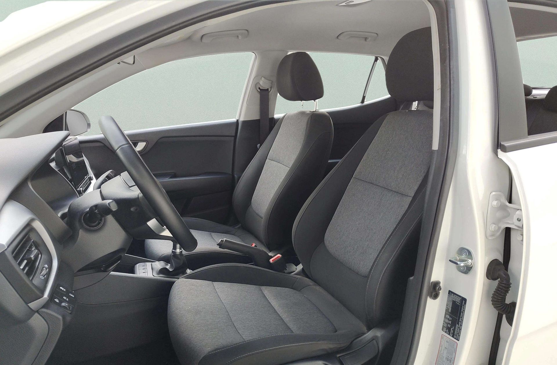 Kia Stonic 1.2 DPi Concept - foto 11