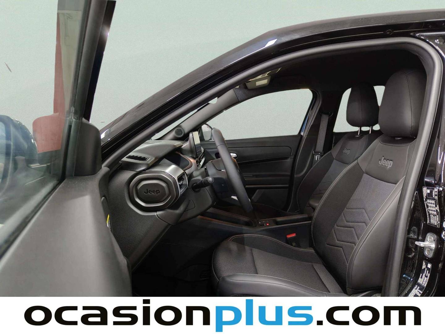 Foto asientos delanteros Jeep Avenger Jeep Avenger 1.2 eHybrid Altitude (110 CV)
