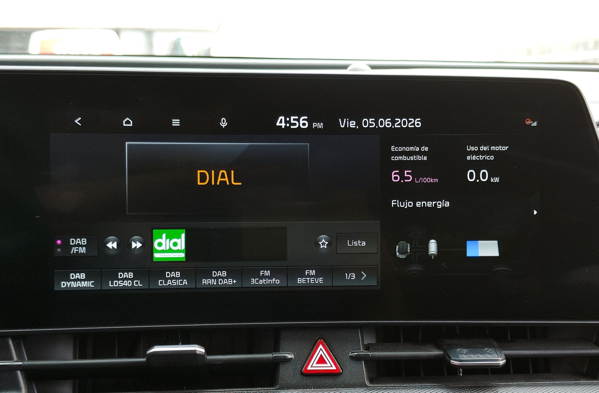 Kia Sportage 1.6 T-GDi HEV Tech 4x2 - foto 38