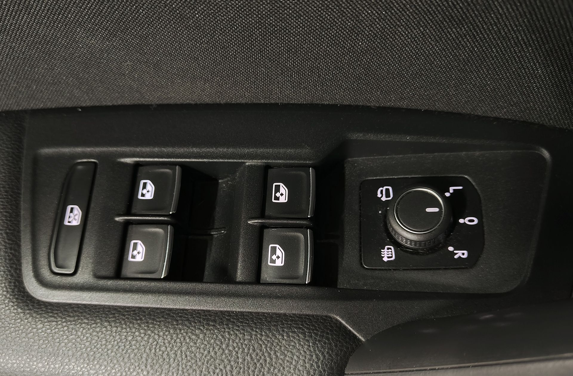 Volkswagen Tiguan Sport 1.5 TSI DSG Pack R-Line - foto 34