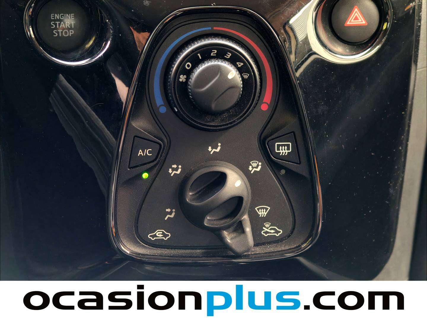 Peugeot 108 Peugeot 108 1.0 VTi Top! Allure ETG5 (69 CV) km 0