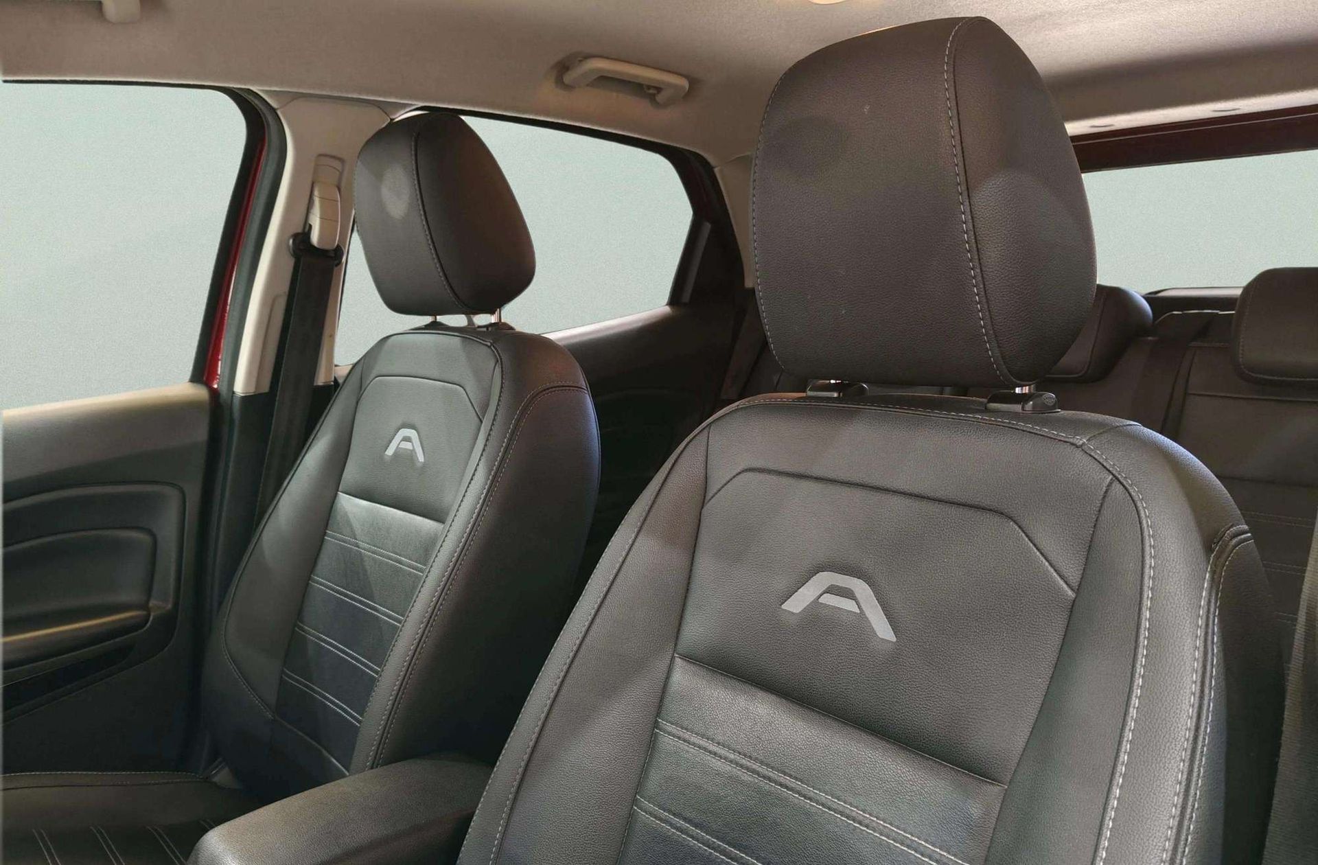 Ford EcoSport 1.0T EcoBoost Active - foto 7