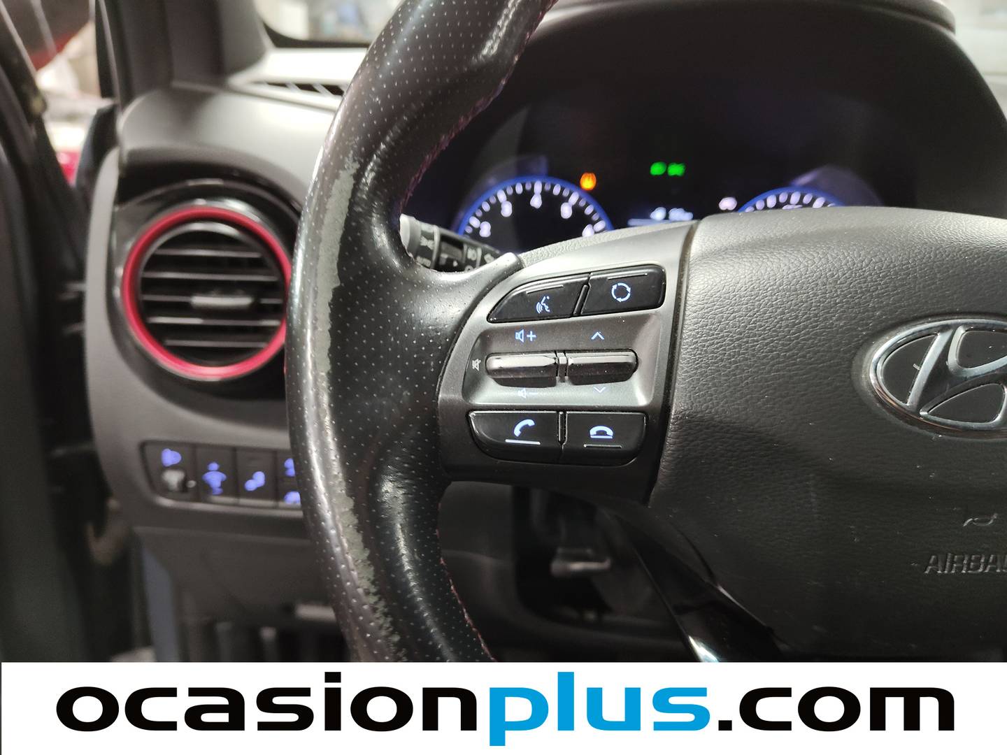 Hyundai Kona Hyundai Kona 1.0 TGDi Tecno 4x2 AEB (120 CV) de segunda mano