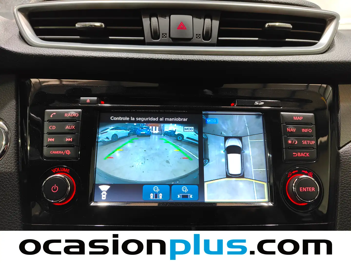 Foto Nissan QASHQAI Nissan Qashqai DIG-T 115 Tekna 4x2 Xtronic (115 CV)