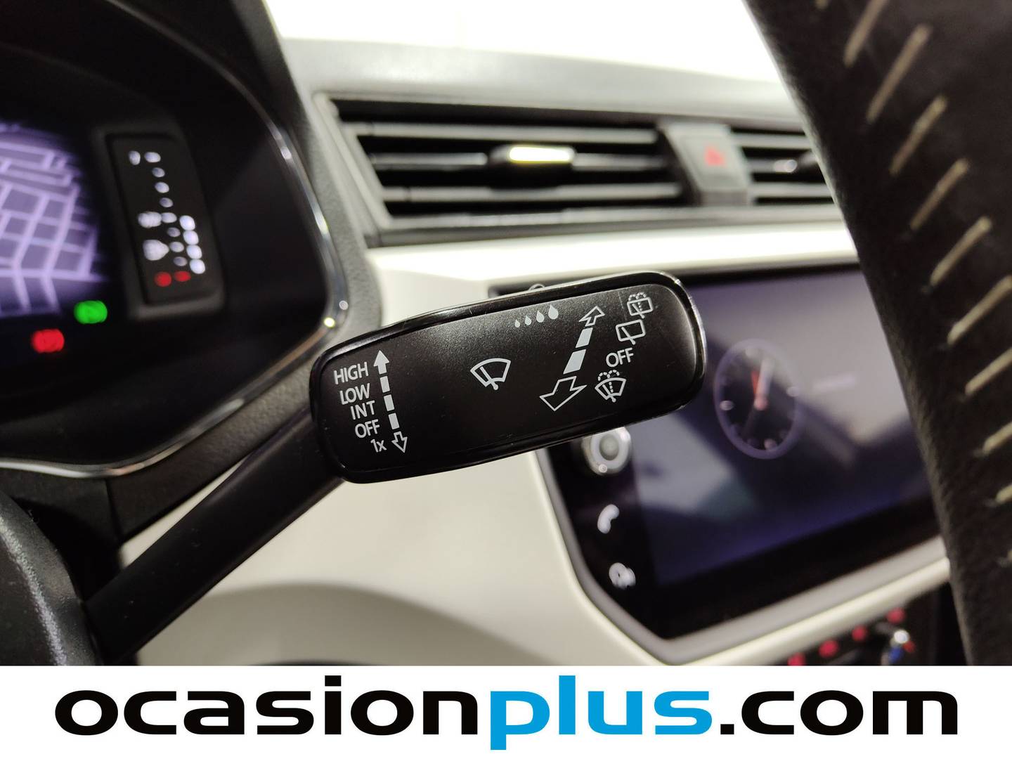 Seat Arona Seat Arona 1.0 TSI Ecomotive Xcellence DSG (110 CV) gasolina