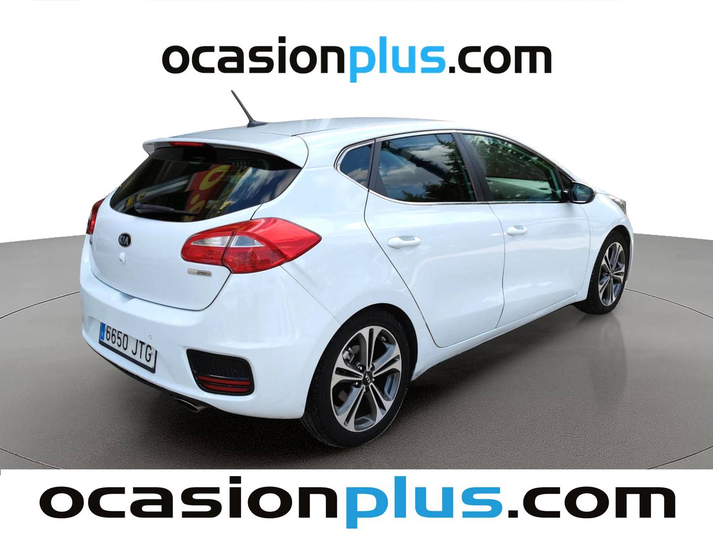 Foto trasera KIA Ceed KIA Ceed 1.6 CRDi VGT Eco-Dynamics UEFA Euro2016 (136 CV) derecha