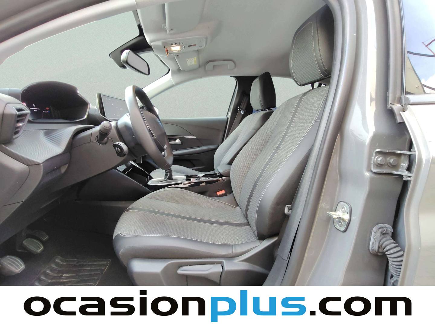 Foto asientos delanteros Peugeot 208 Peugeot 208 PureTech 100 Allure (100 CV)