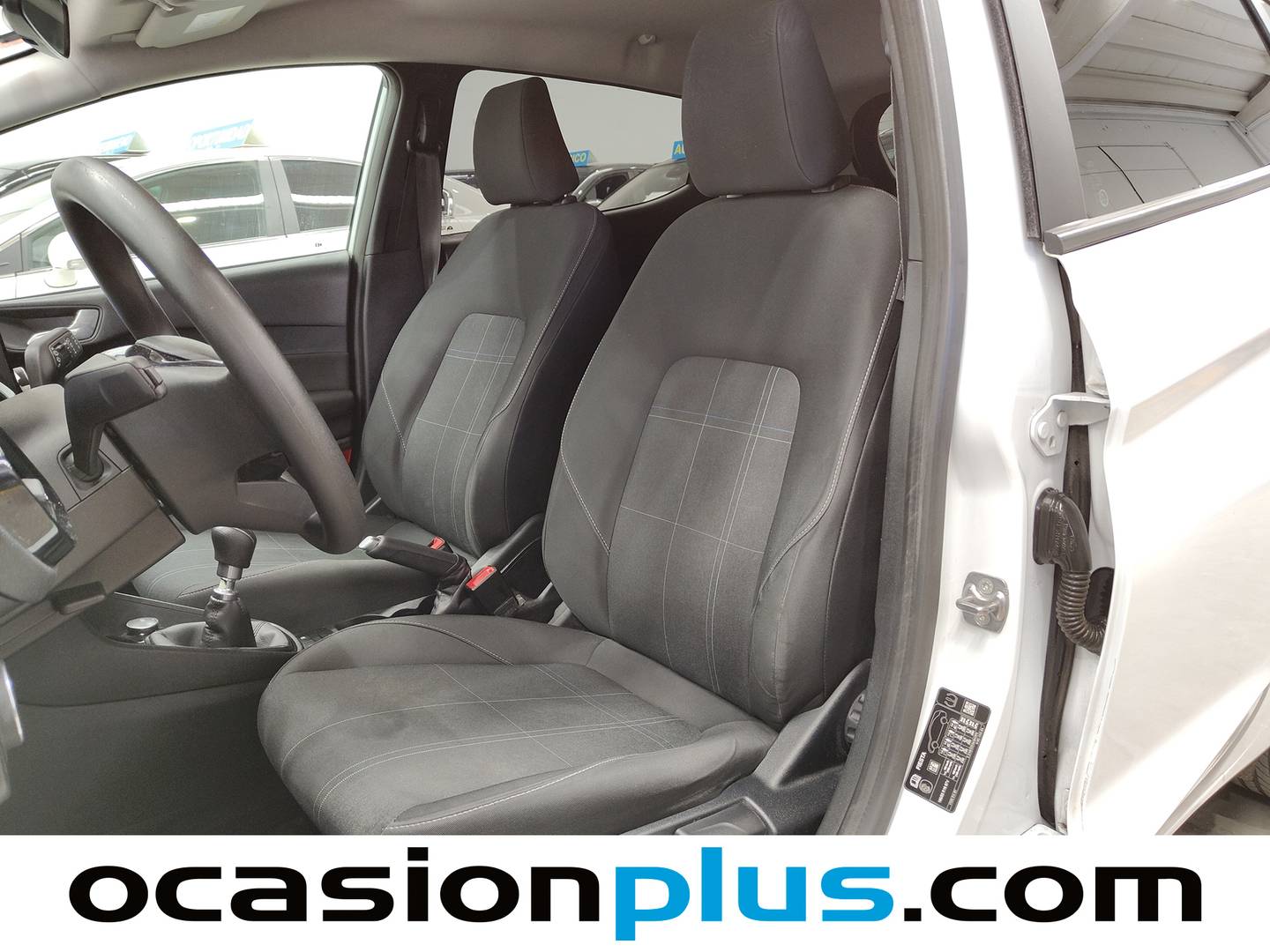 Foto asientos delanteros Ford Fiesta Ford Fiesta 1.5 TDCi Trend  (85 CV)