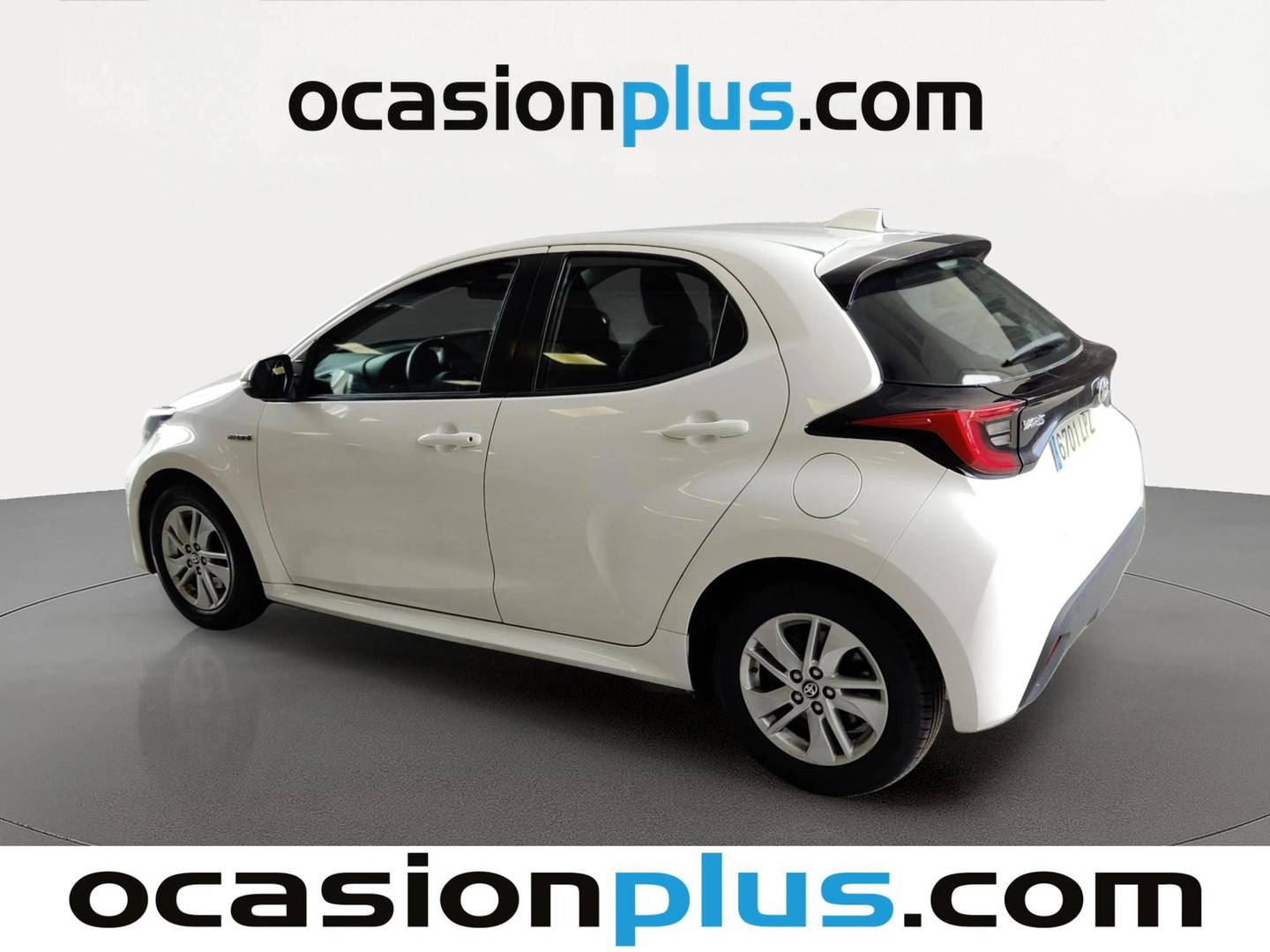 Foto trasera Toyota Yaris Toyota Yaris 120H Business Plus (116 CV) derecha