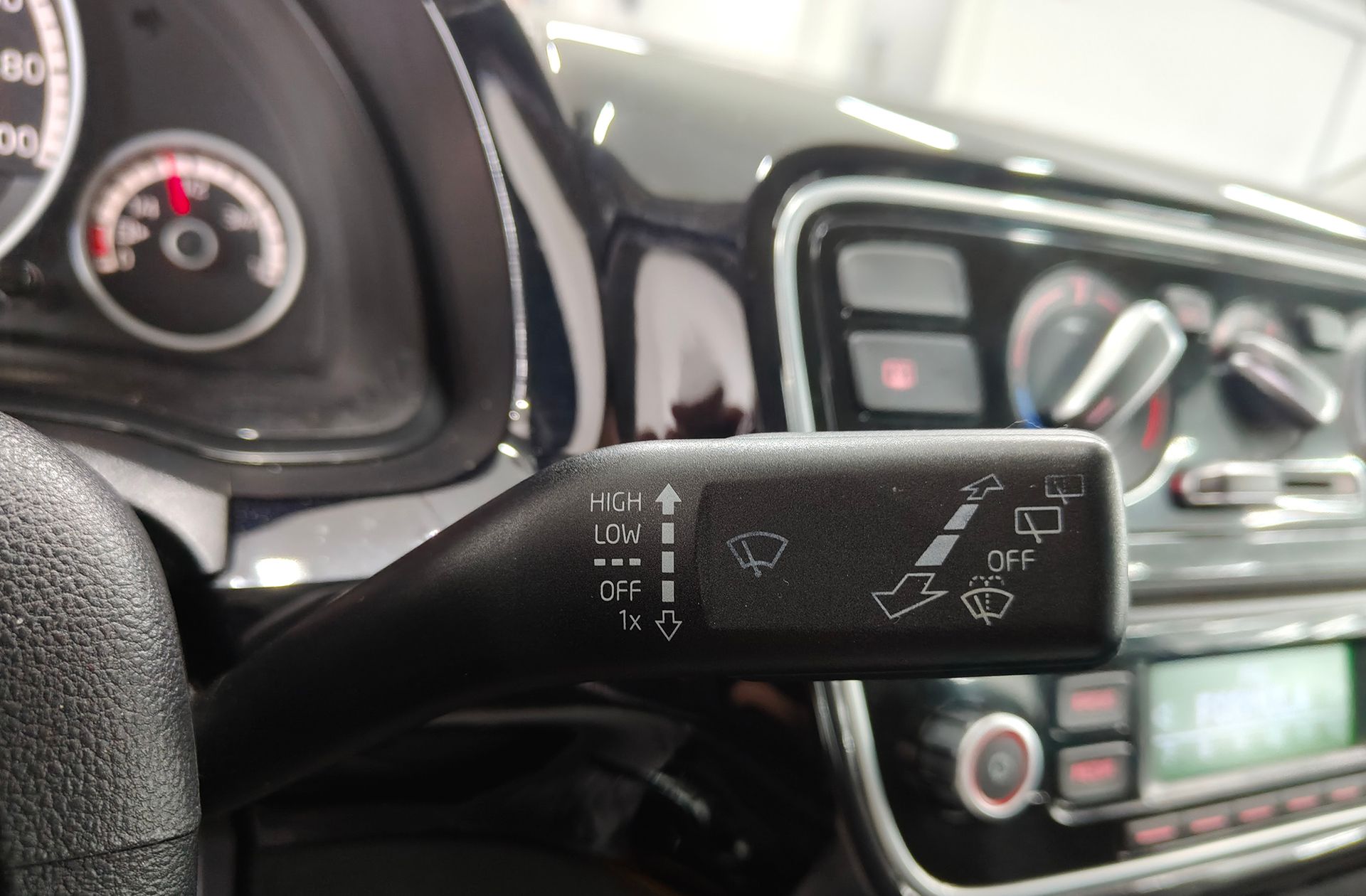 Volkswagen up! High up! 1.0 - foto 21