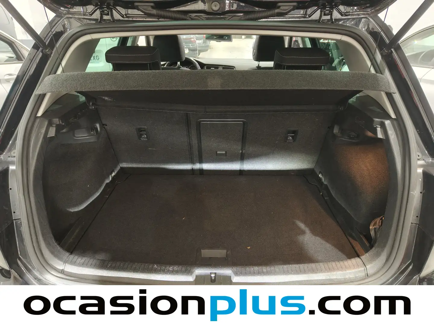 Foto Volkswagen Golf Volkswagen Golf Sport 1.4 TSI BMT ACT Tech (150 CV) DSG Pack R-Line