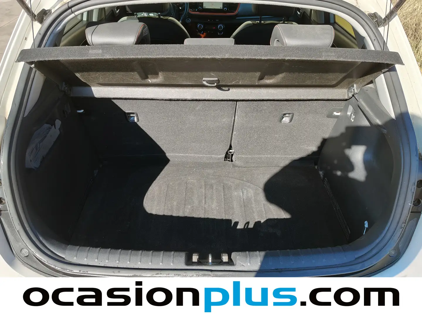 Foto KIA Stonic Kia Stonic 1.0 T-GDi Drive DCT (120 CV)