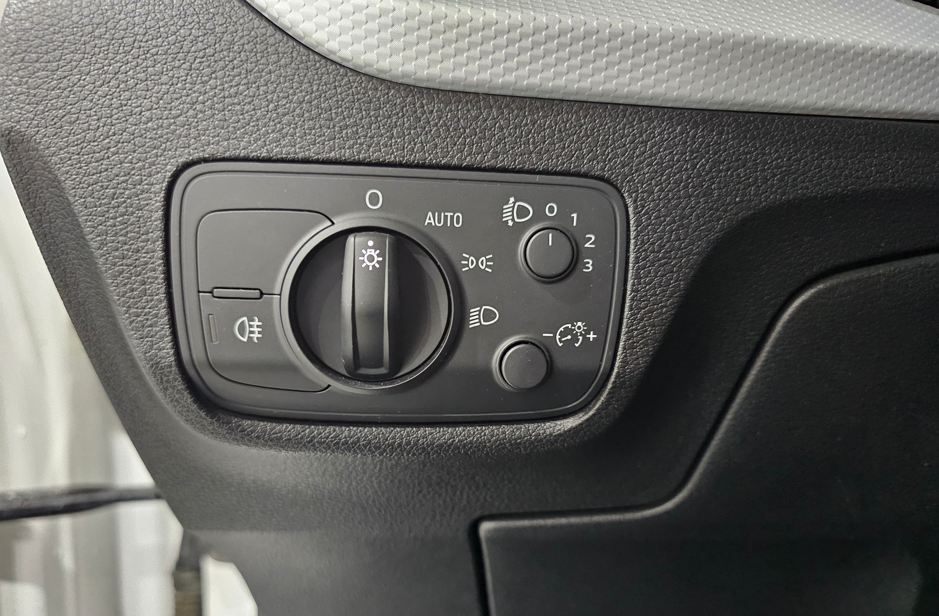 Audi Q2 design 30 TFSI - foto 12
