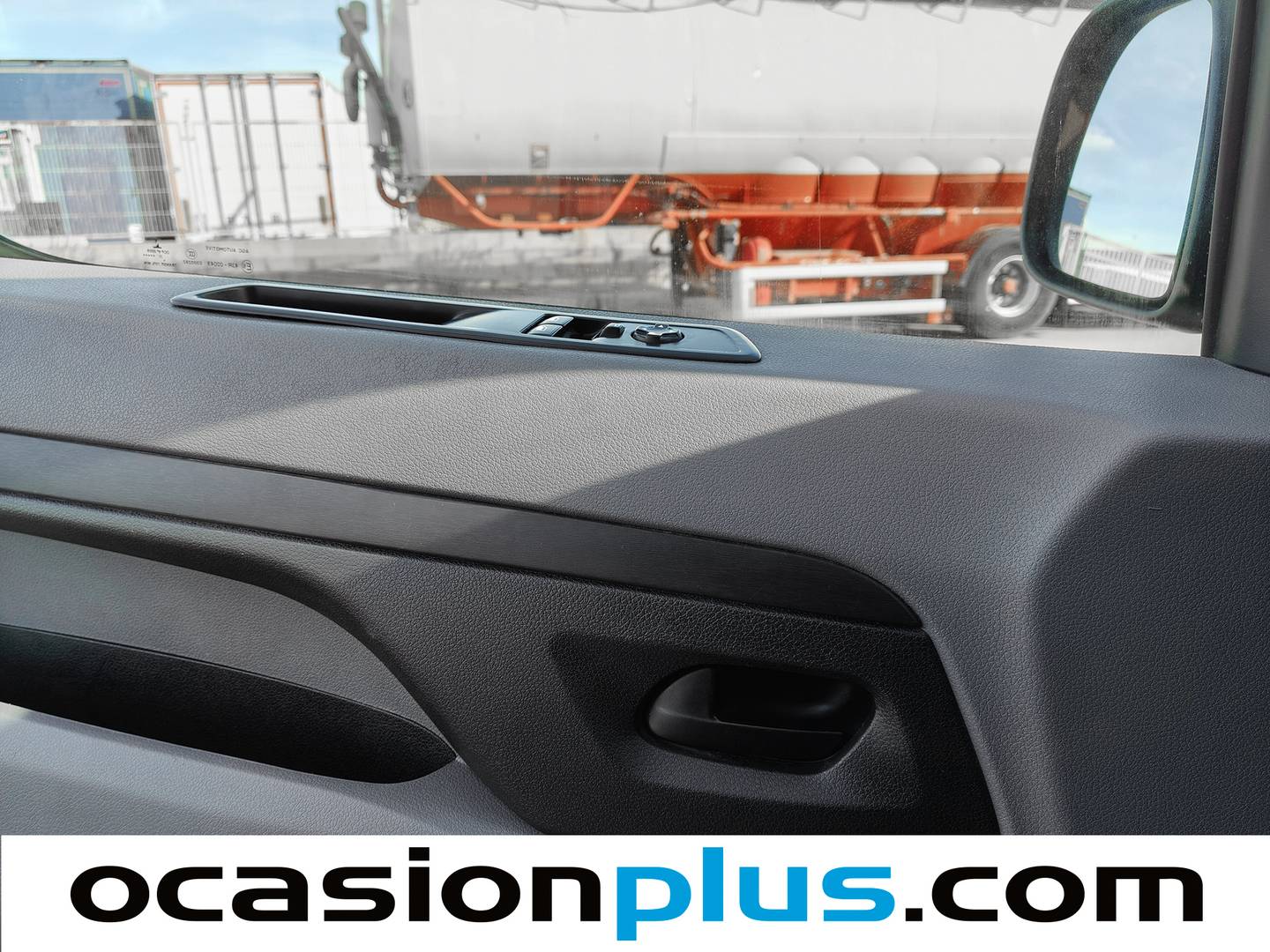 Foto Peugeot Expert Peugeot Expert Furgon BlueHDi 120 S&S Pro Standard (120 CV)