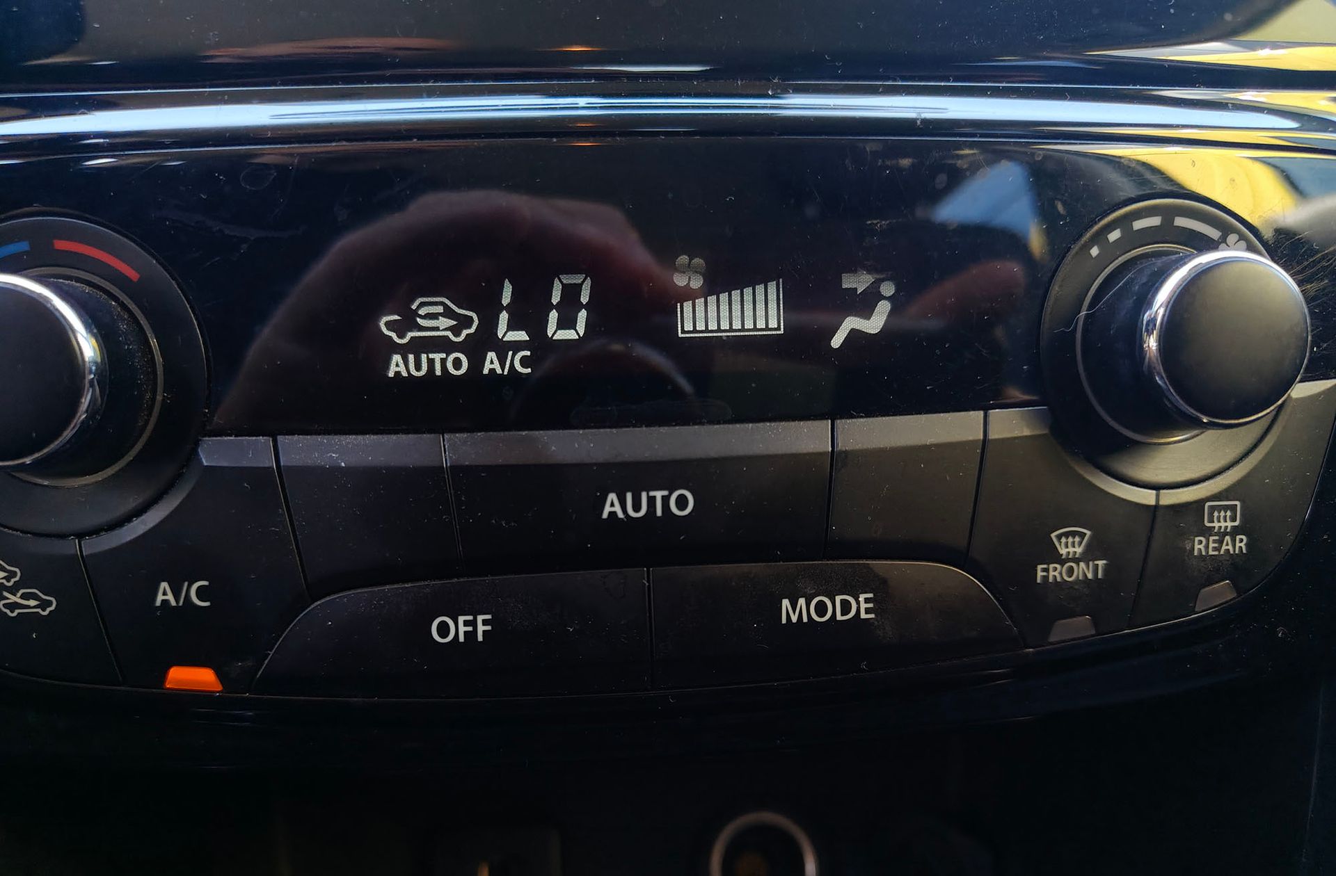 Suzuki Vitara 1.0 Turbo GLE 4WD - foto 30