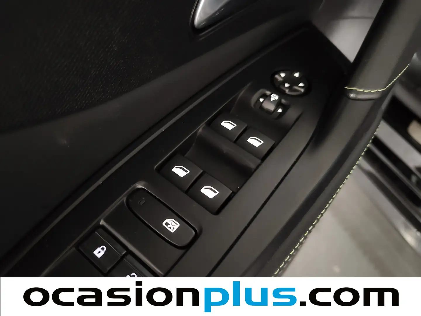 Foto Peugeot 308 Peugeot 308 BlueHDi 130 S&S GT EAT8 (130 CV)