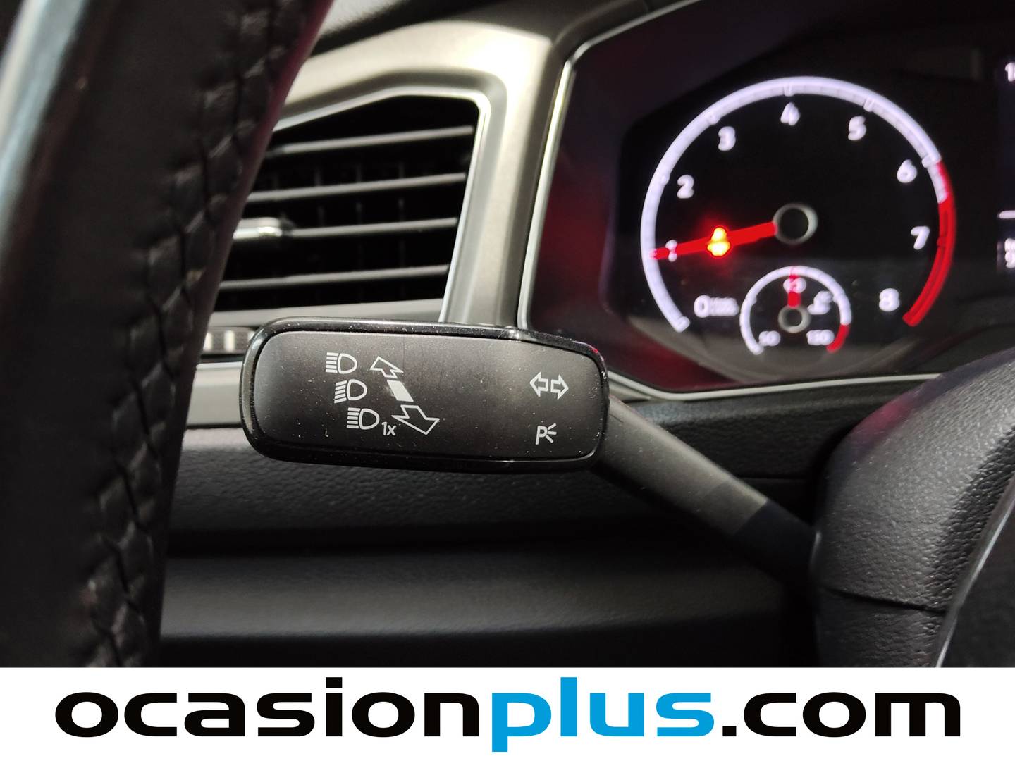 Volkswagen T-Roc Volkswagen T-Roc Advance R-Line 1.0 TSI (110 CV) seminuevo