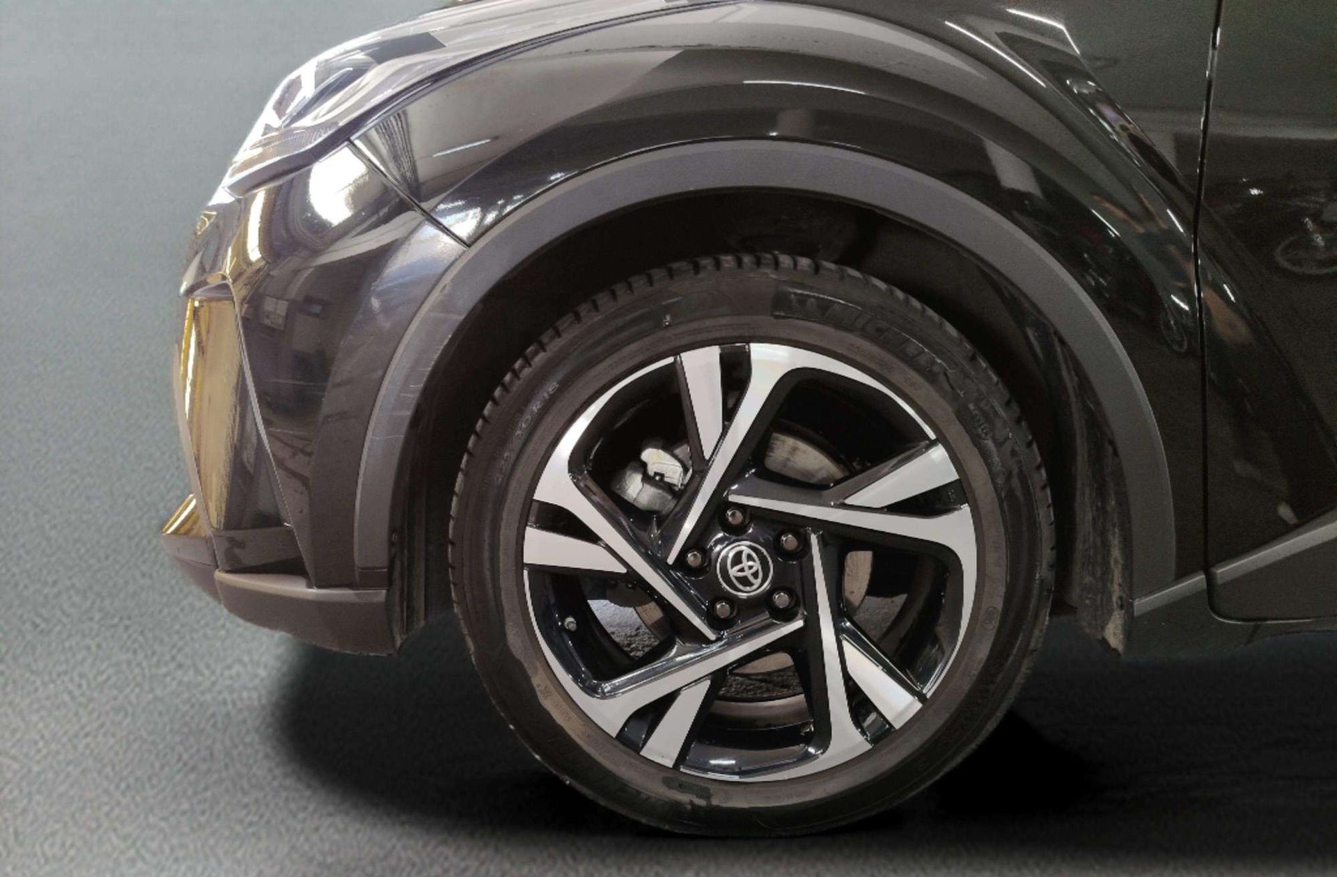Toyota C-HR 180H Advance - foto 40