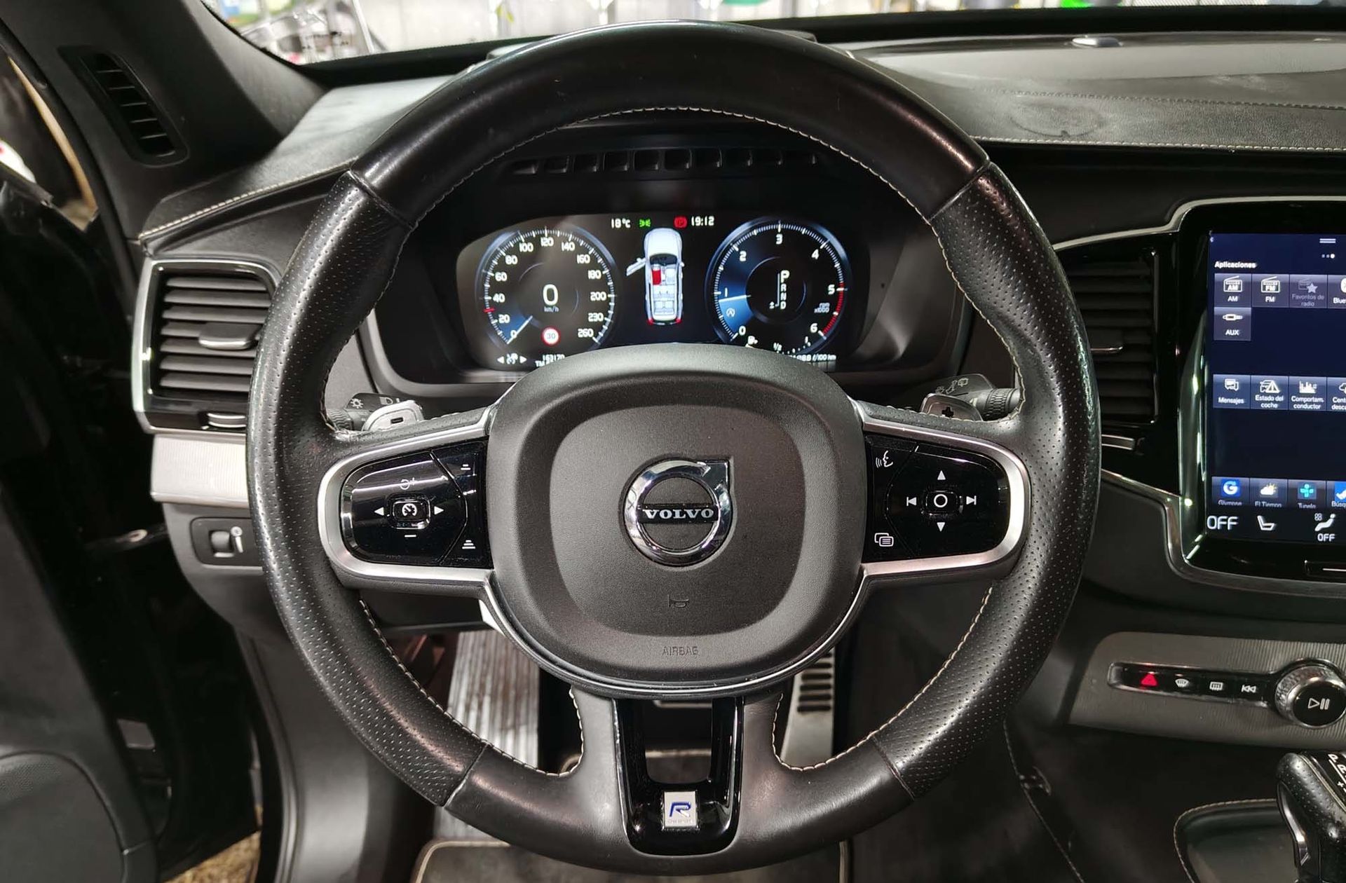 Volvo XC90 D5 R-Design AWD 7 plazas - foto 28