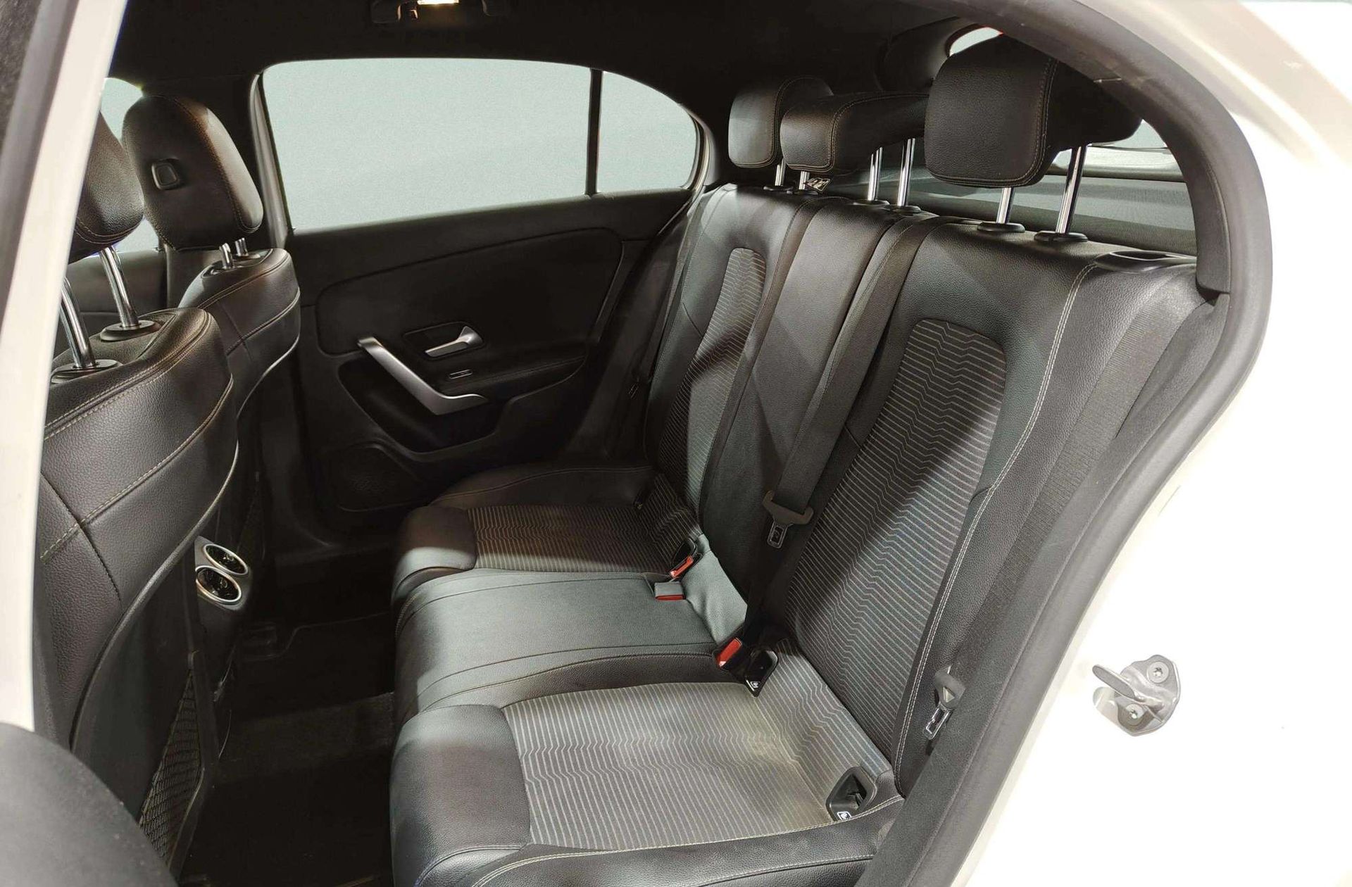 Mercedes-Benz Clase A 180 d - foto 15