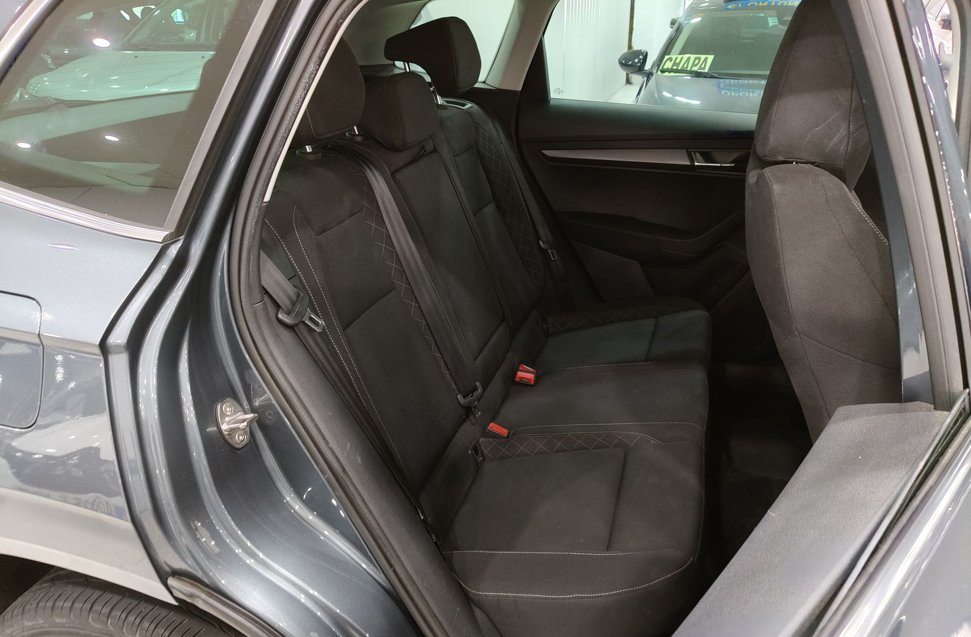 Škoda Karoq 1.0 TSI Ambition - foto 17