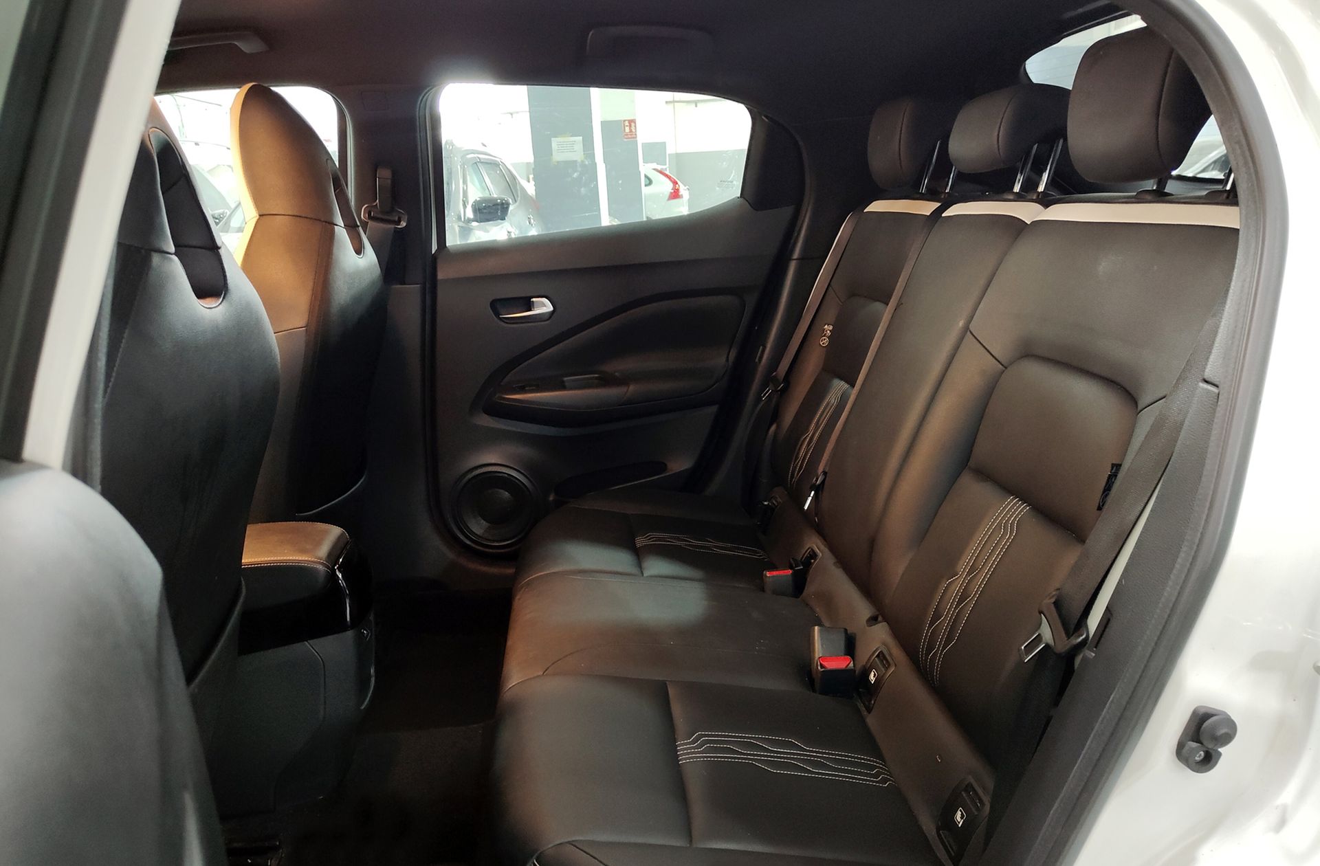 Nissan Juke 1.6 Hybrid Premiere Edition - foto 12