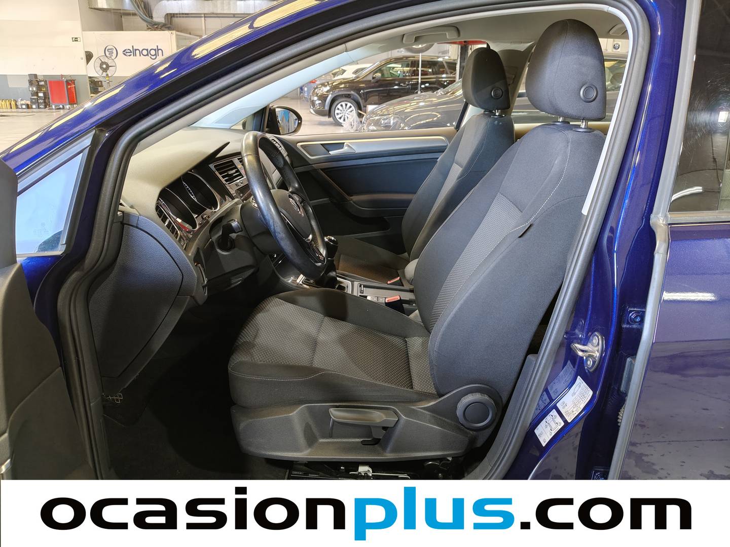 Foto asientos delanteros Volkswagen Golf Volkswagen Golf Last Edition 1.5 TSI Evo (130 CV)