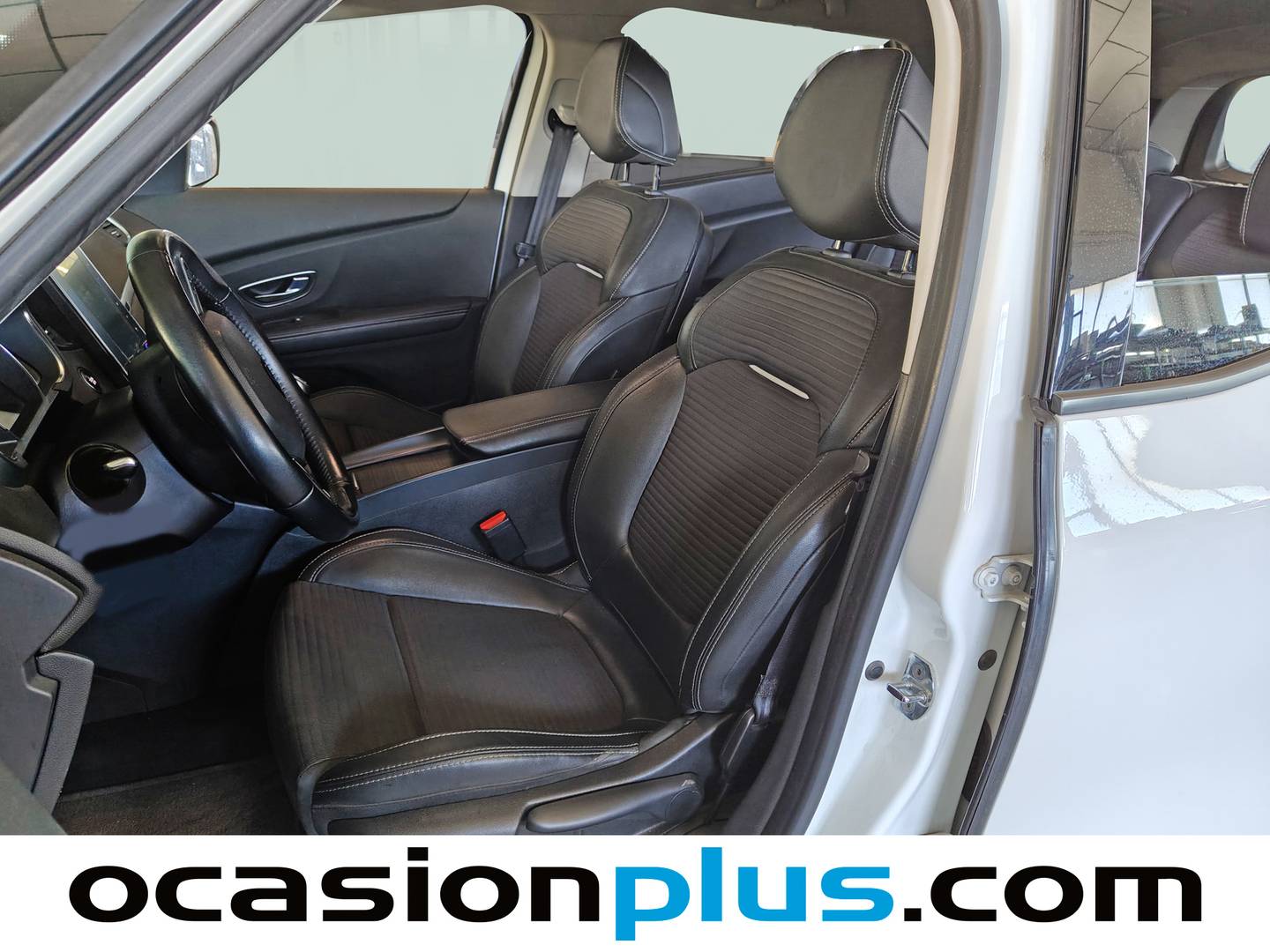 Foto Renault Grand Scénic Renault Grand Scenic Zen TCe (130 CV) 7 Plazas