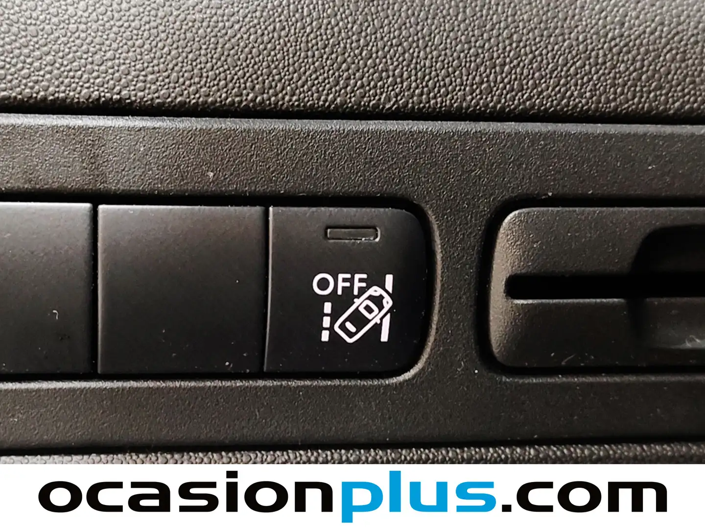 Foto Citroën C3 Aircross Citroen C3 Aircross PureTech 130 Shine Pack EAT6 (131 CV)