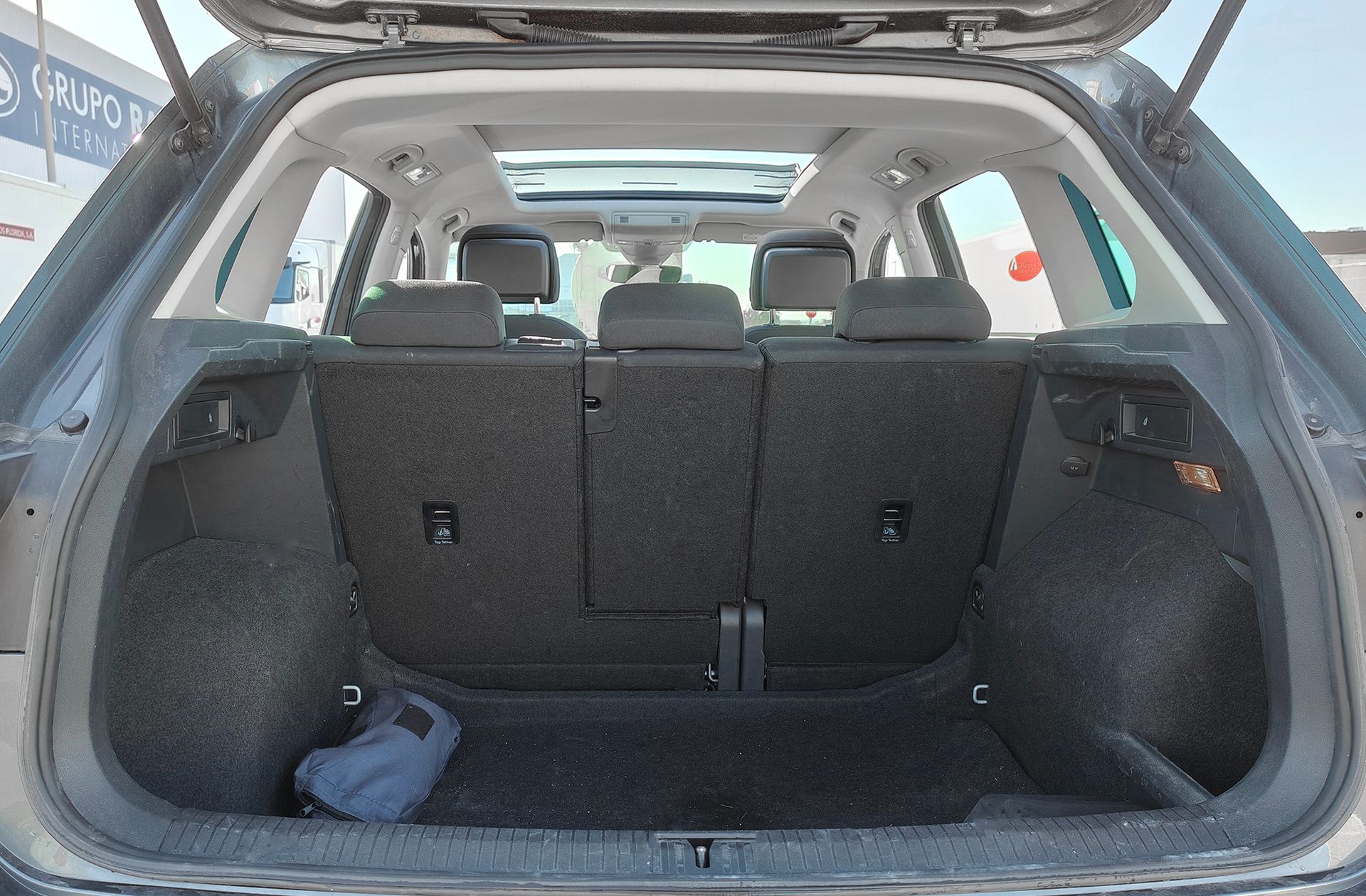 Volkswagen Tiguan Sport 2.0 TSI 4Motion DSG Pack R Line - foto 17