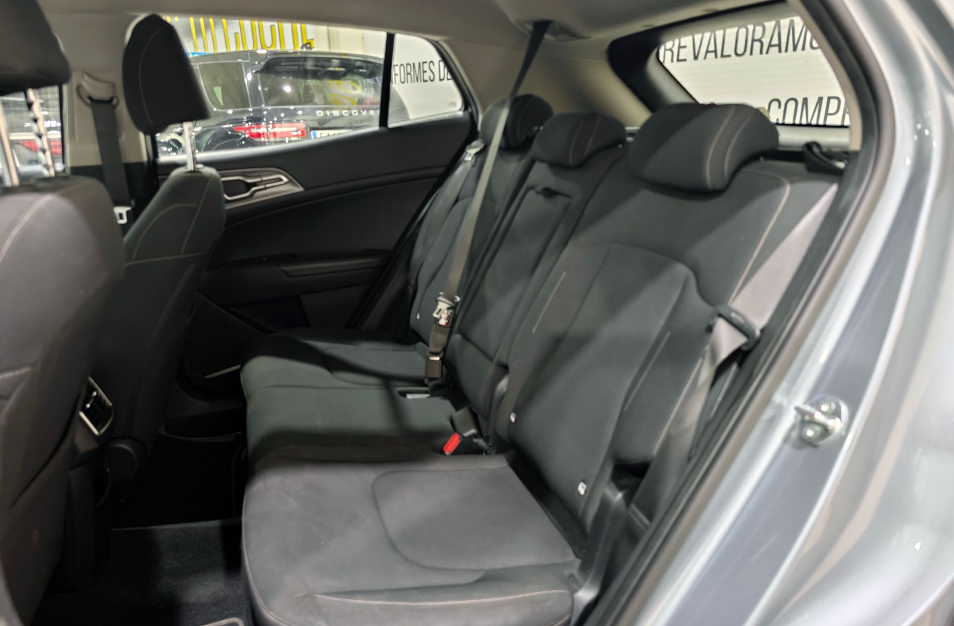 Kia Sportage 1.6 CRDi MHEV Business 4x2 - foto 14