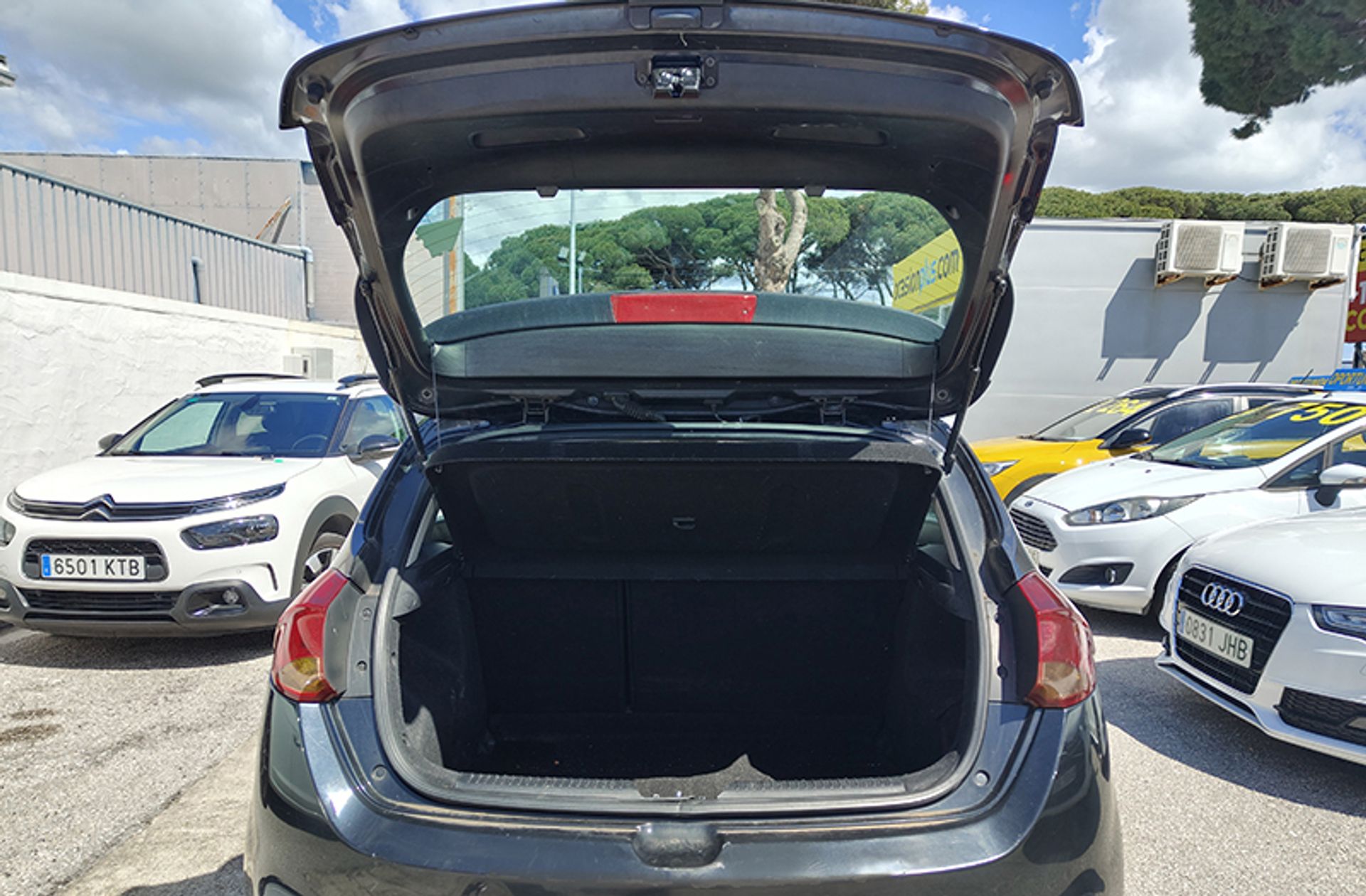 Kia Ceed 1.4 CRDi WGT Concept - foto 14