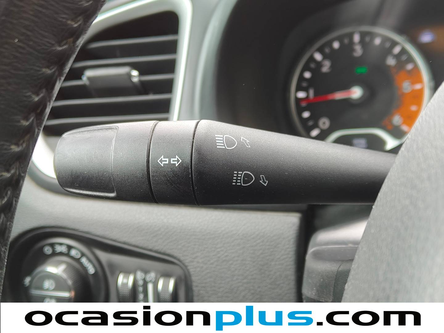 Jeep Renegade Jeep Renegade 1.6 Multijet Limited 4x2 DDCT (120 CV) seminuevo