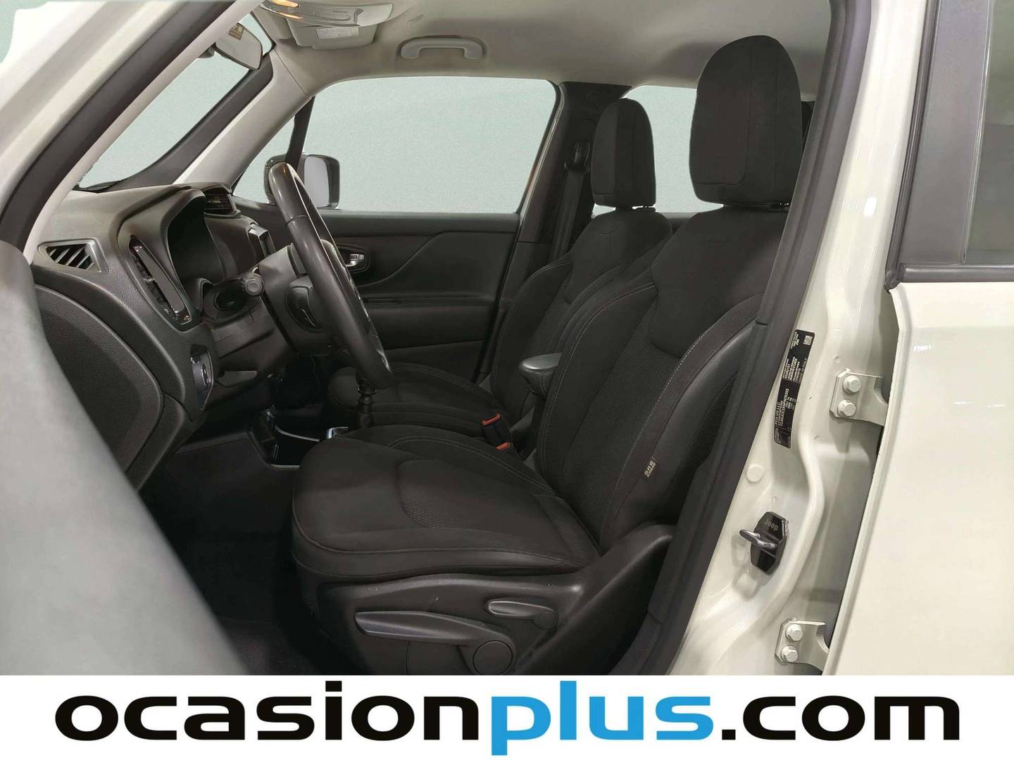 Foto asientos delanteros Jeep Renegade Jeep Renegade 1.0G Night Eagle II 4x2 (120 CV)