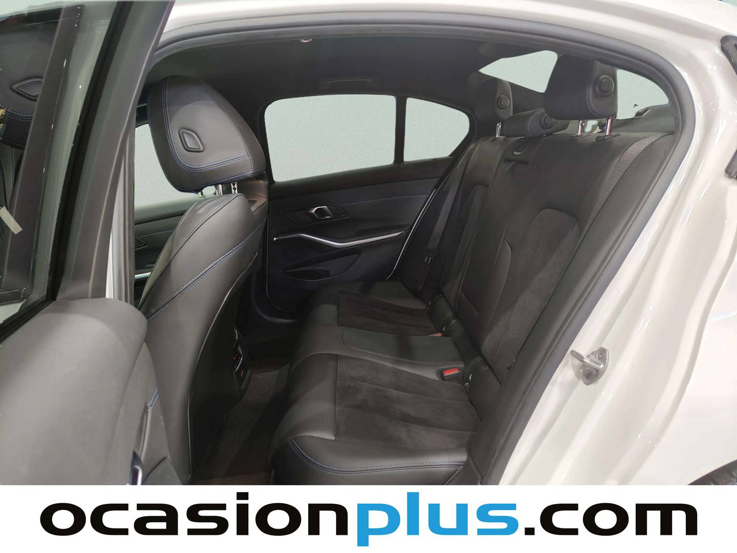 Foto asientos traseros BMW Serie 3 BMW Serie 3 318d (150 CV) Pack M