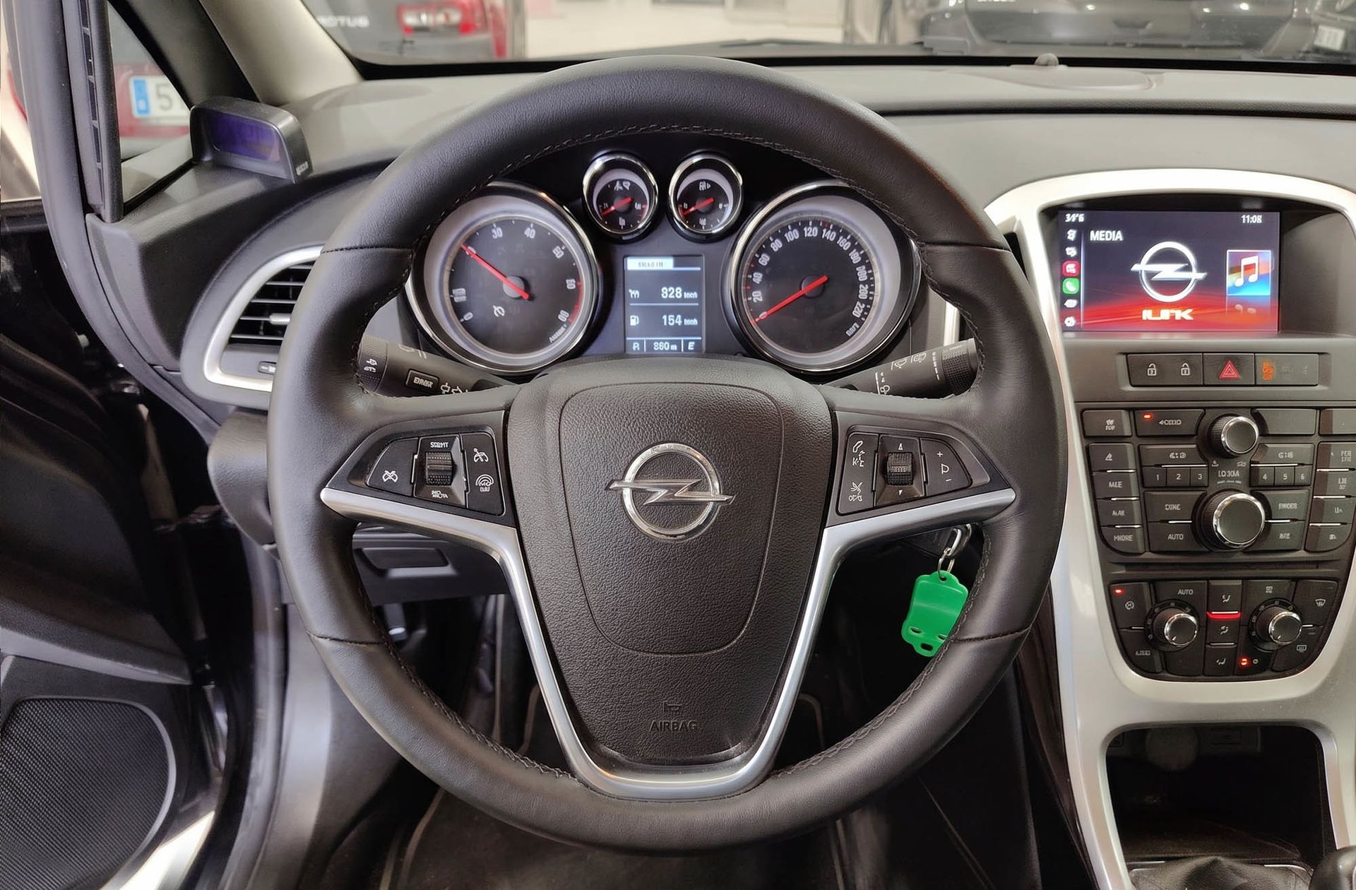 Opel Astra 1.7 CDTI Selective - foto 28