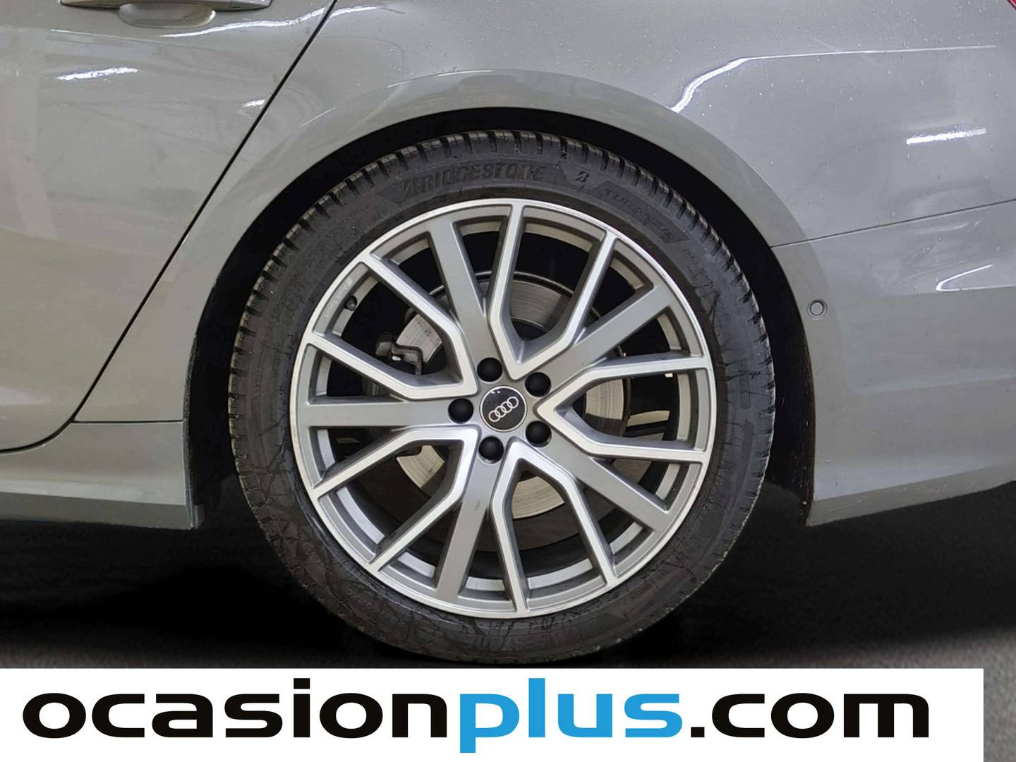 Foto Audi A6 Audi A6 Avant Black line 55 TFSI quattro-ultra  (340 CV)