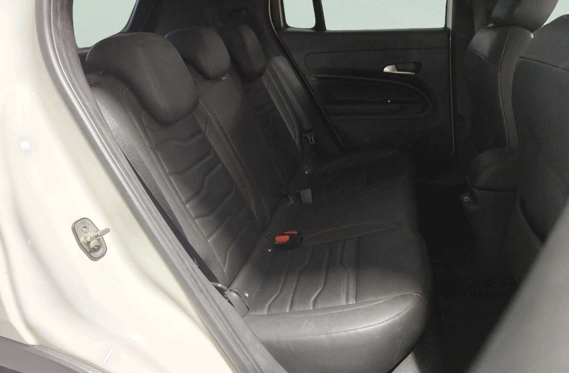 Jeep Avenger 1.2 G Summit - foto 14