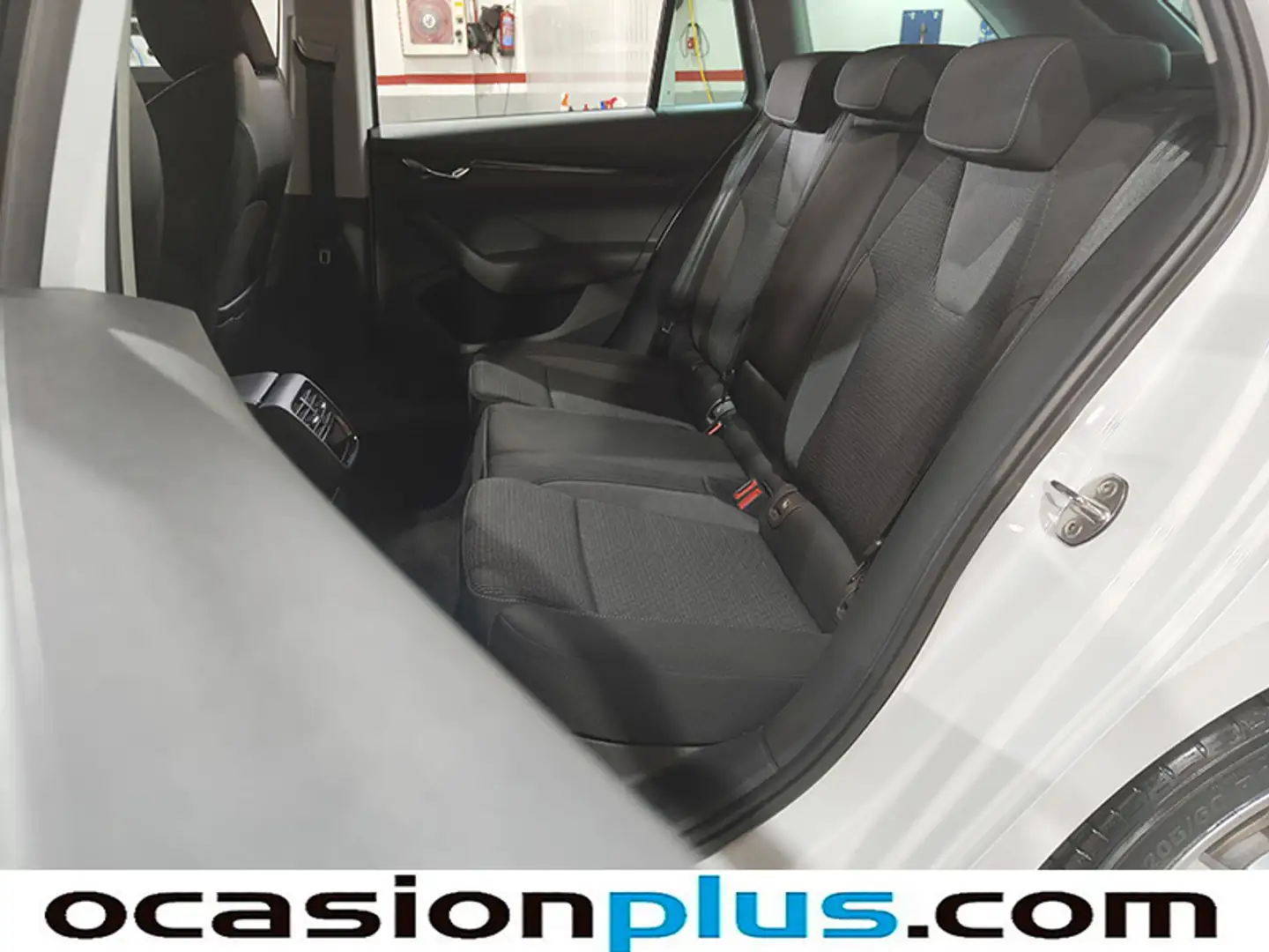 Foto Skoda Octavia Skoda Octavia Combi 1.0 TSI mHEV Ambition DSG (110 CV)