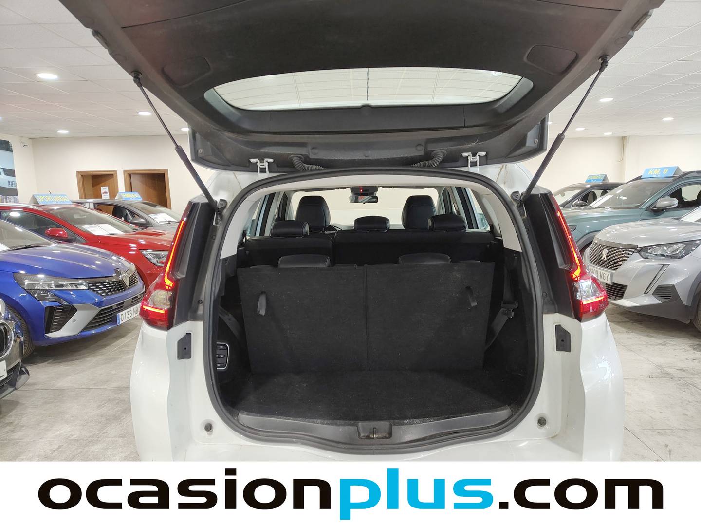 Foto Renault Grand Scénic Renault Grand Scenic Zen dCi (130 CV) 7 PLAZAS siete plazas
