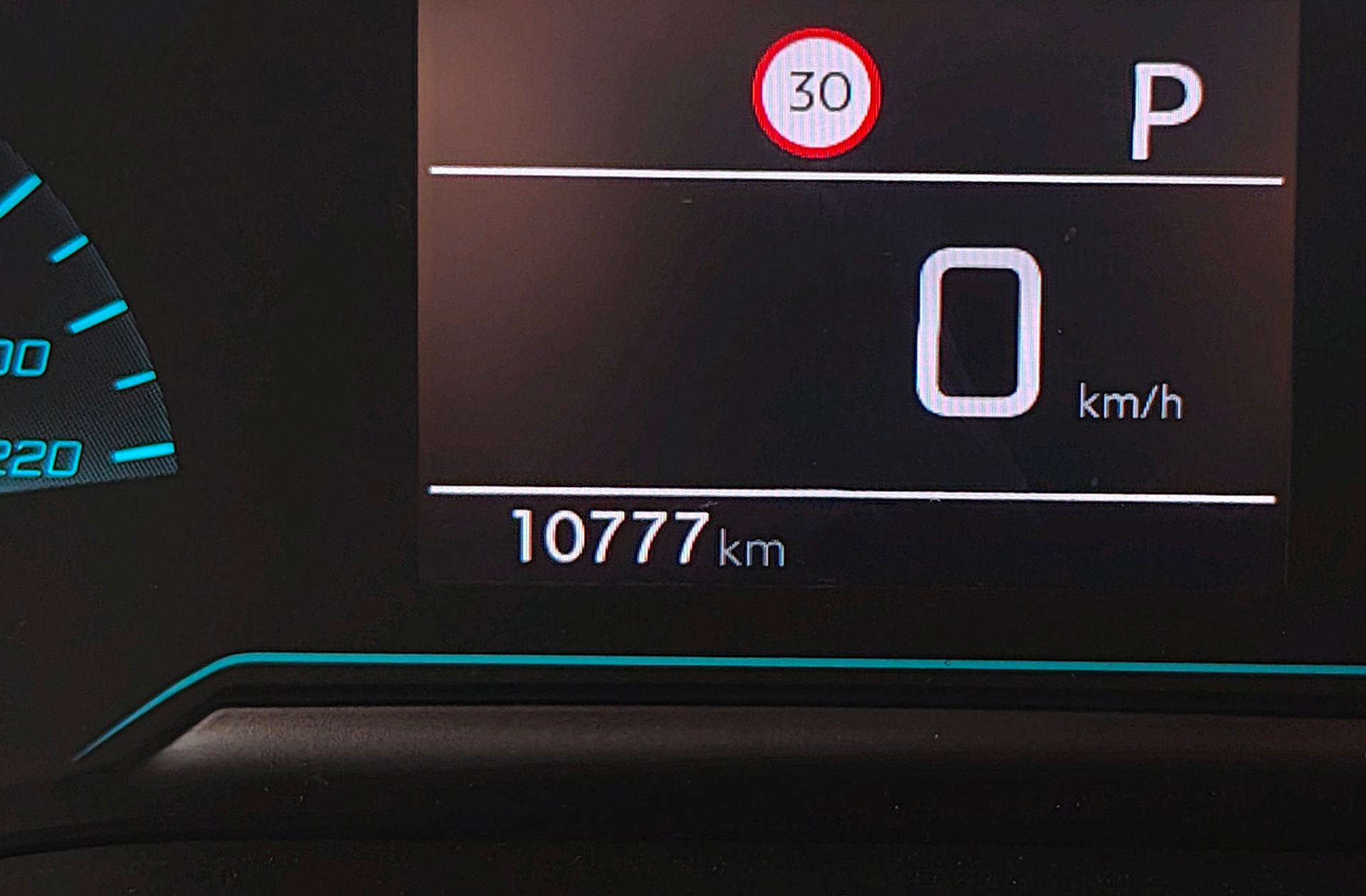 Peugeot 208 Style Hybrid 100 eDCS6 - foto 8