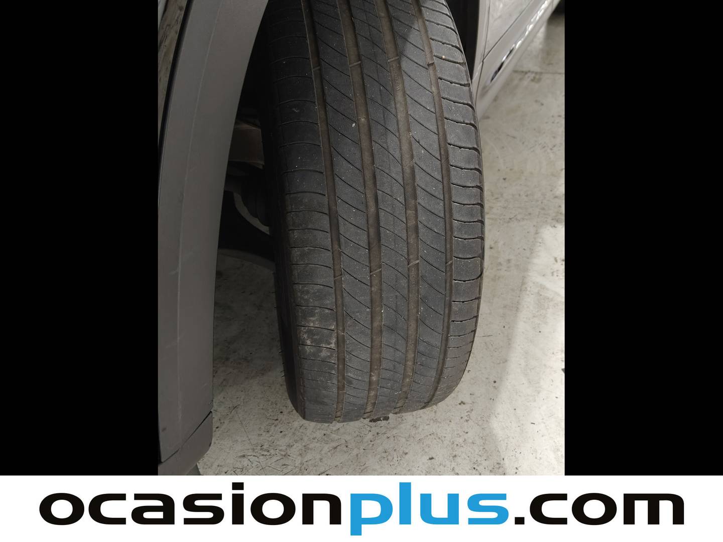 Foto Mercedes GLB Mercedes-Benz GLB 200 d 4Matic (150 CV)