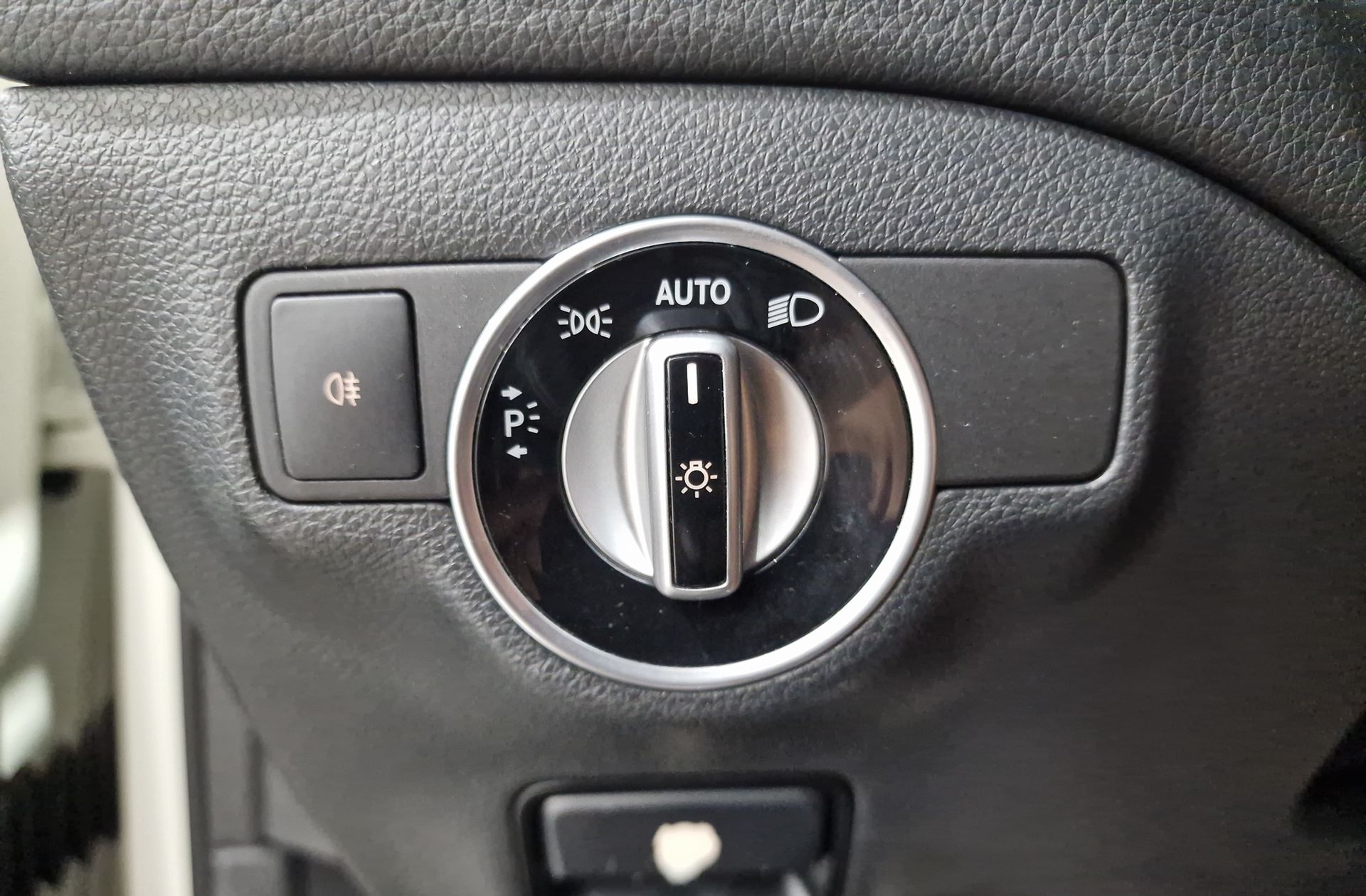 Mercedes-Benz GLA 200 d Style - foto 24
