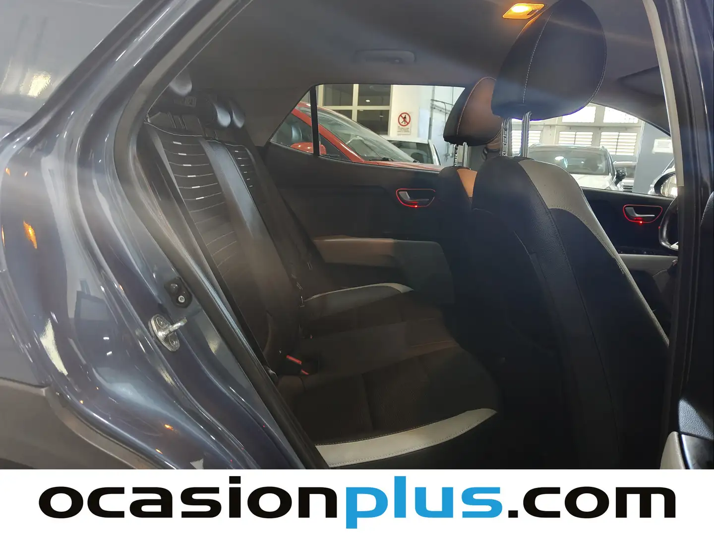 Foto KIA Stonic Kia Stonic 1.6 CRDi VGT Tech  (115 CV)