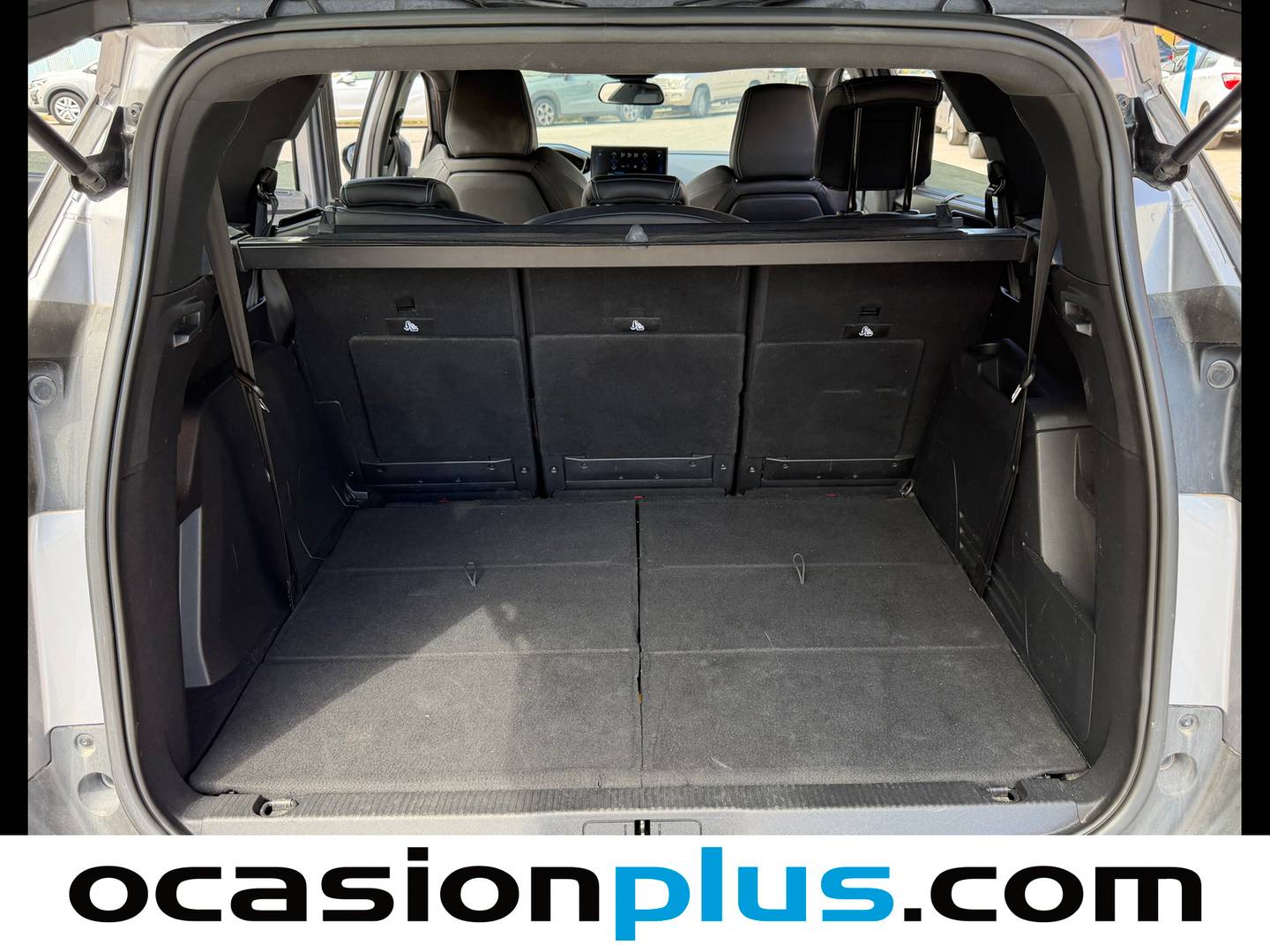 Foto Peugeot 5008 Peugeot 5008 PureTech 130 S&S Allure Pack EAT8 (130 CV) 7 Plazas siete plazas
