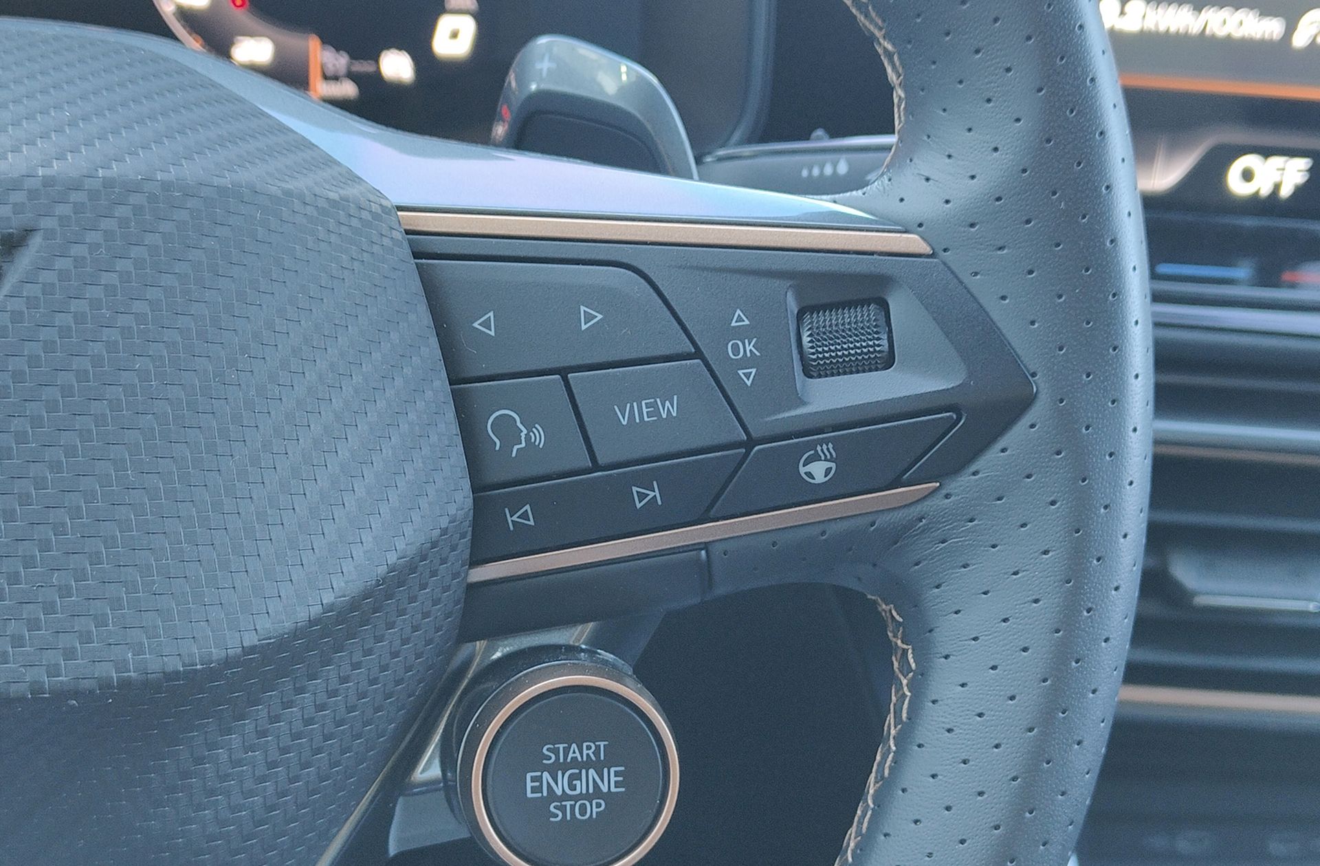 Cupra Formentor 1.5 TSI e-Hybrid DSG - foto 30
