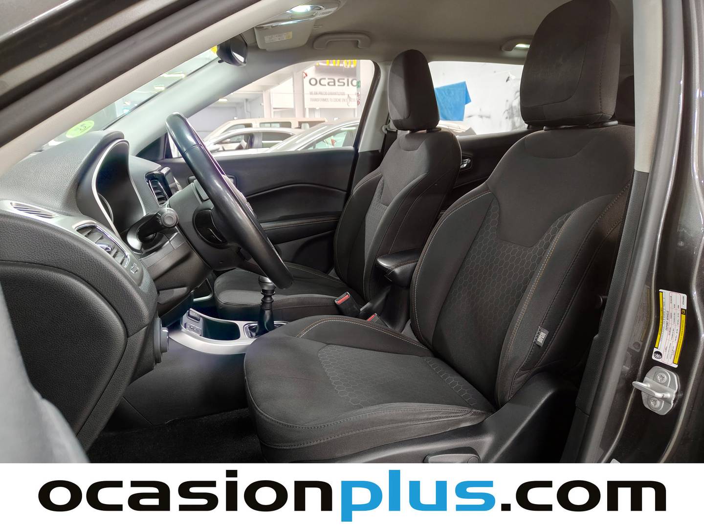 Foto asientos delanteros Jeep Compass Jeep Compass 1.6 Multijet Sport 4x2 (120 CV)