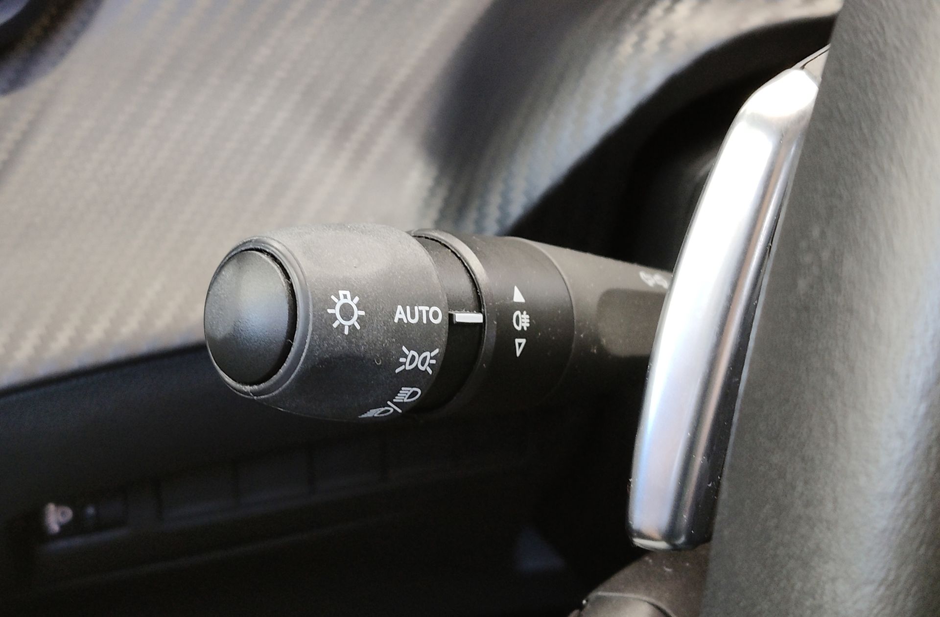 Peugeot 208 Style Hybrid 110 eDCS6 - foto 26