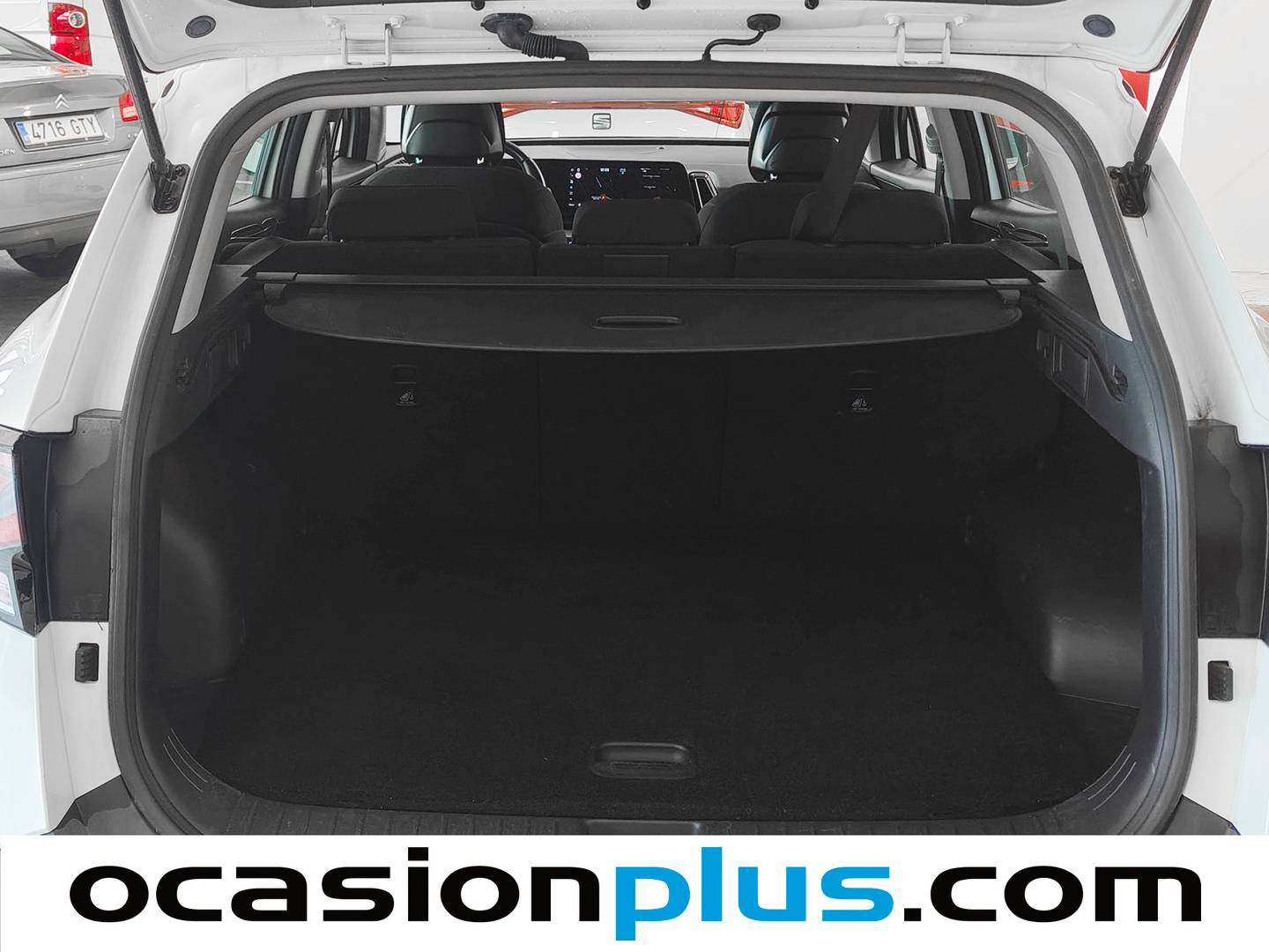 Fotos maletero KIA Sportage KIA Sportage 1.6 T-GDi MHEV Drive 4x2 (150 CV)