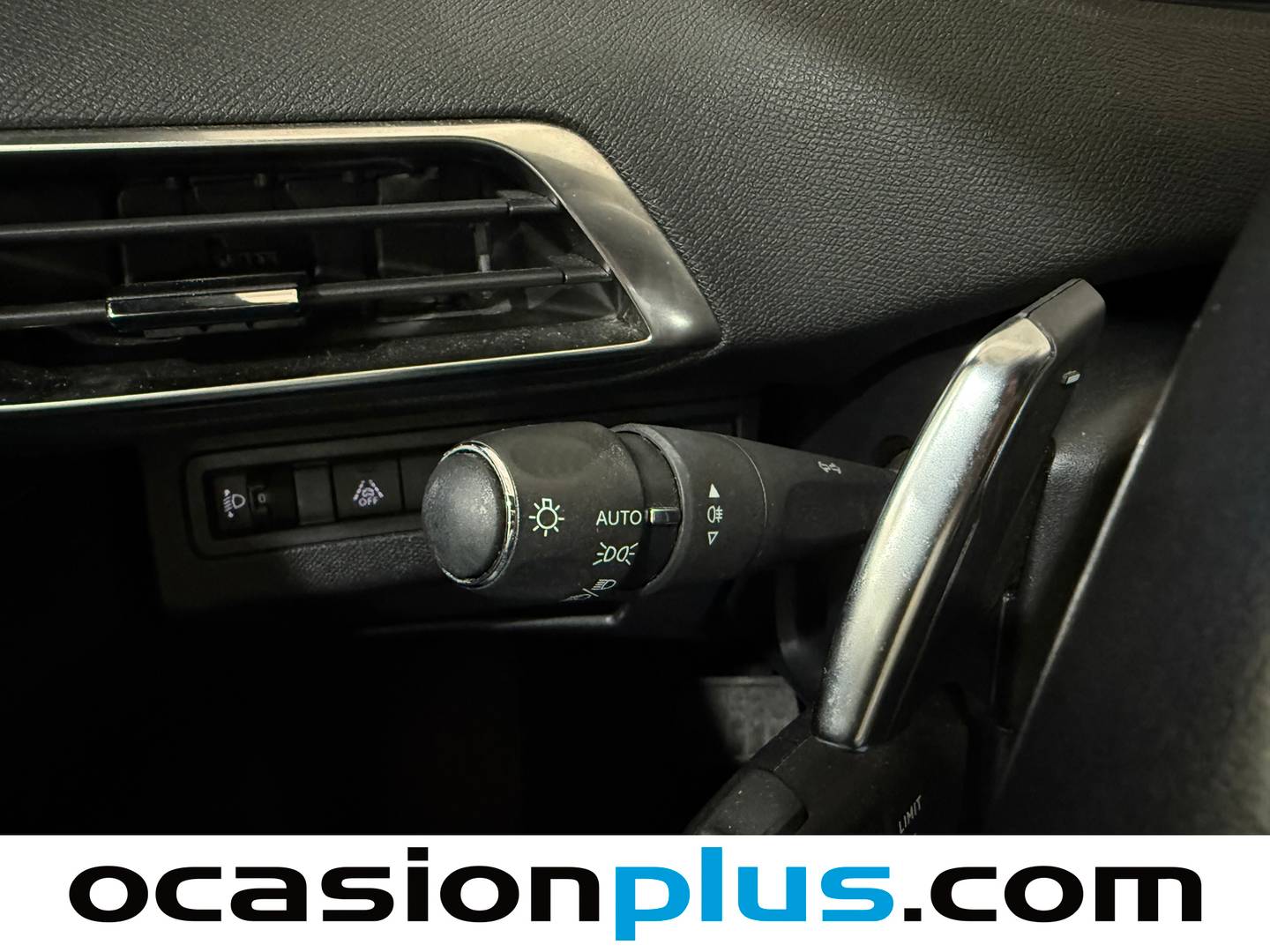 Foto Peugeot 3008 Hybrid Peugeot 3008 Hybrid 300 Allure Pack e-EAT8 (300 CV) 4x4